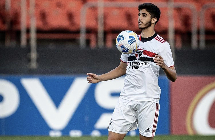 Lucas Beraldo, zagueiro canhoto do São Paulo na Copinha