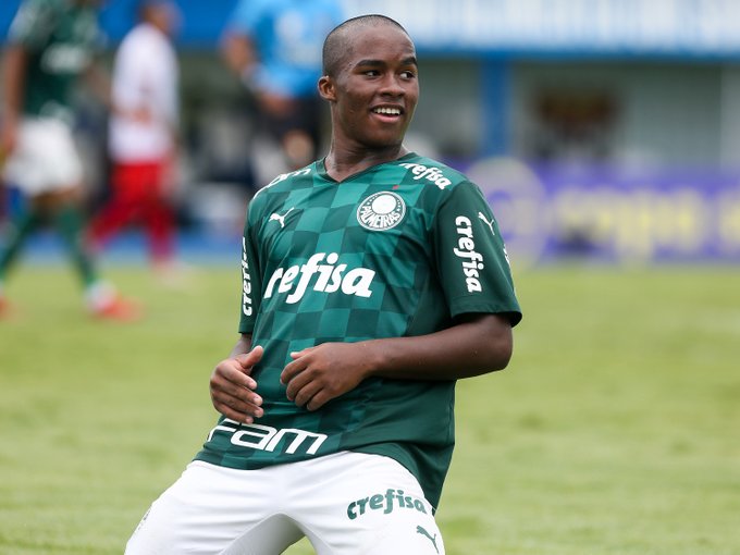 Endrick, de apenas 15 anos, é o artilheiro do Palmeiras na Copinha -