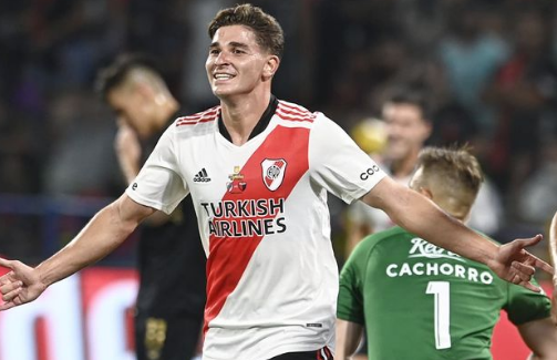 Julián Álvarez jogador do River Plate