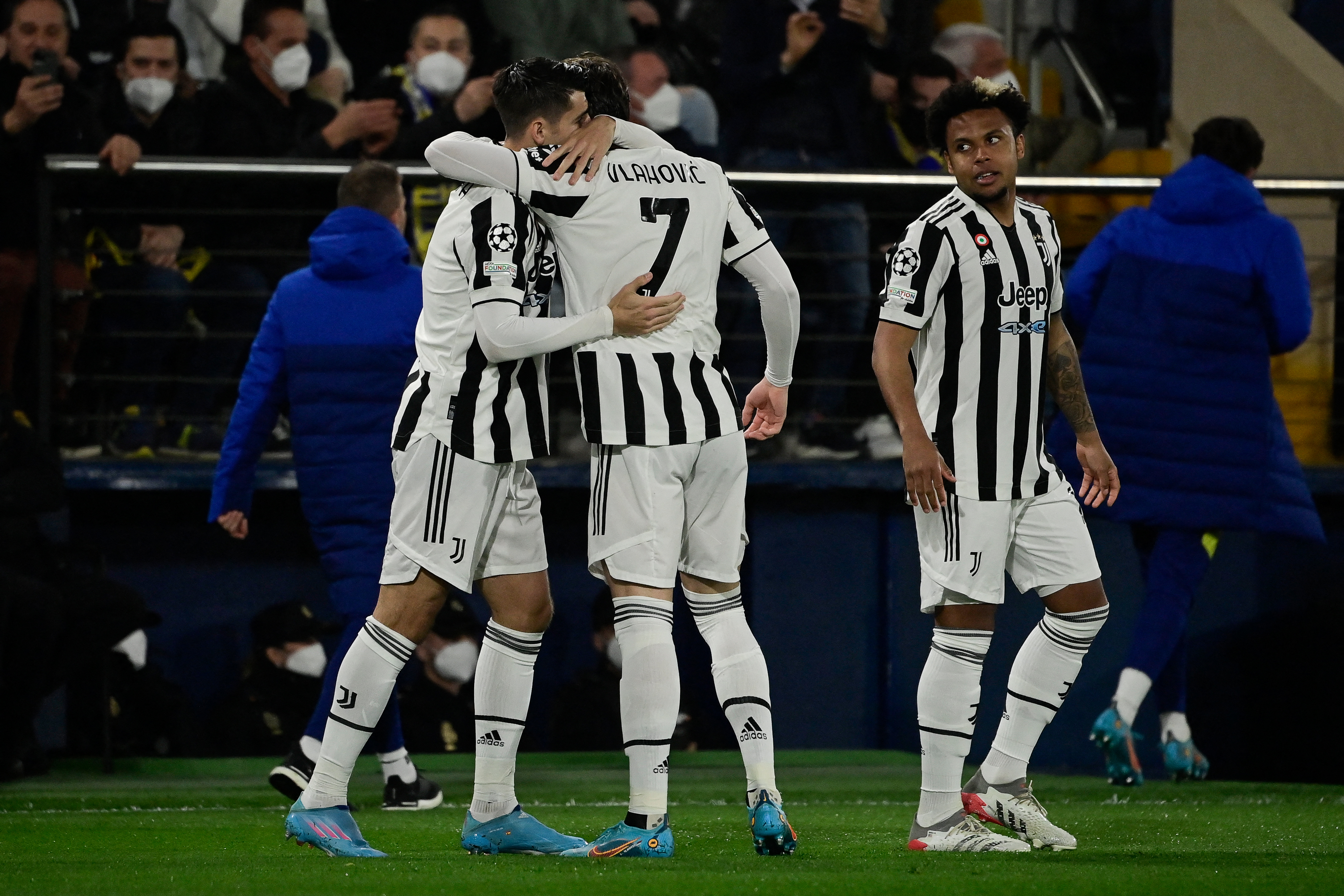 Dusan Vlahovic abriu o placar para a Juventus -
