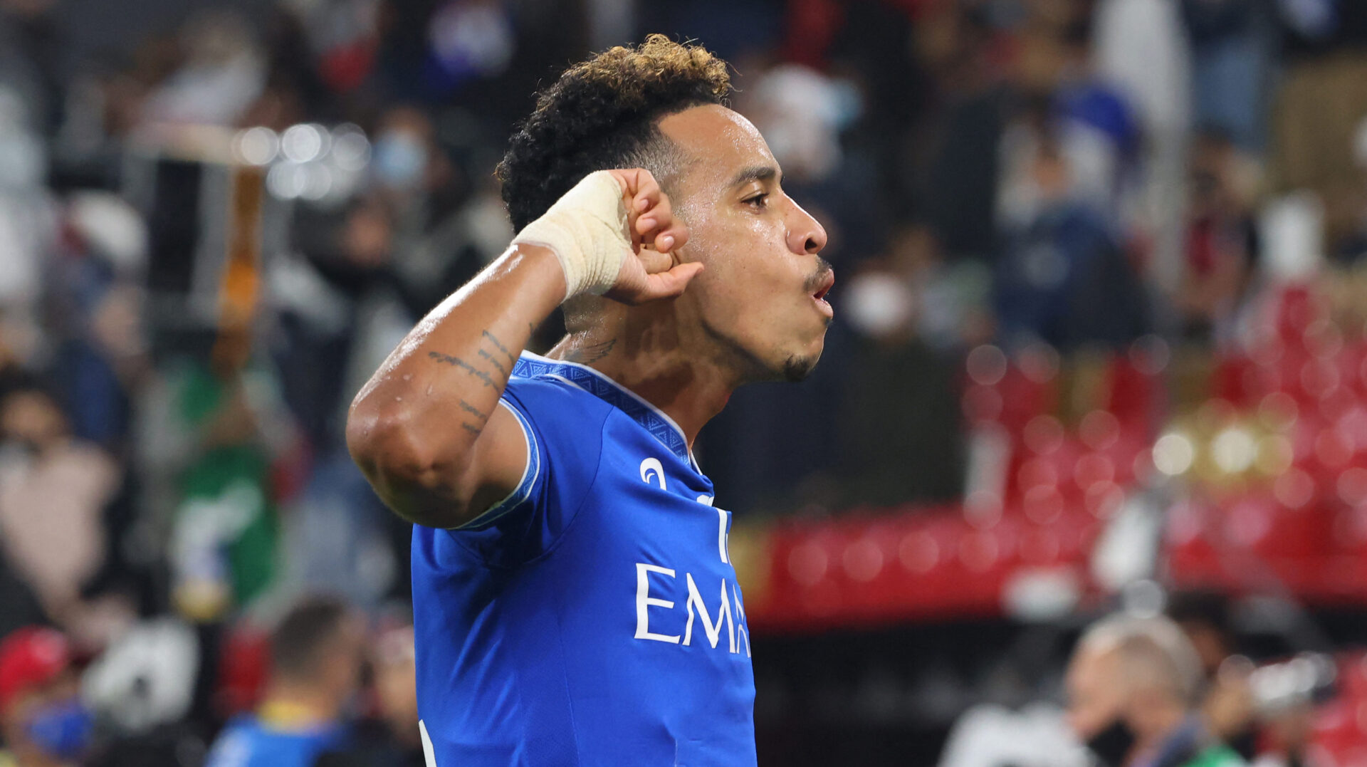 Por sonho inédito, Al Hilal aposta em brasileiro que já arrasou o Chelsea