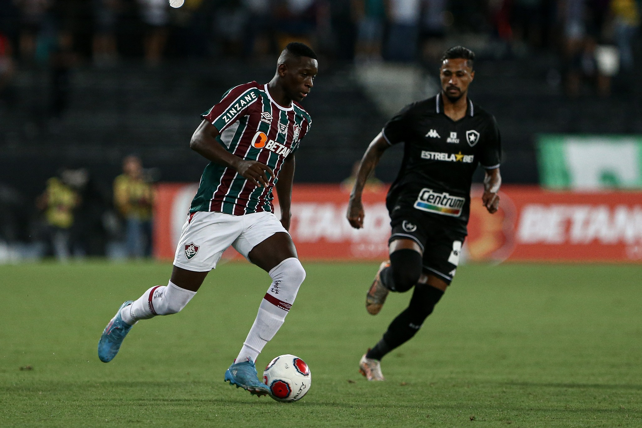 Luiz Henrique jogador do Fluminense