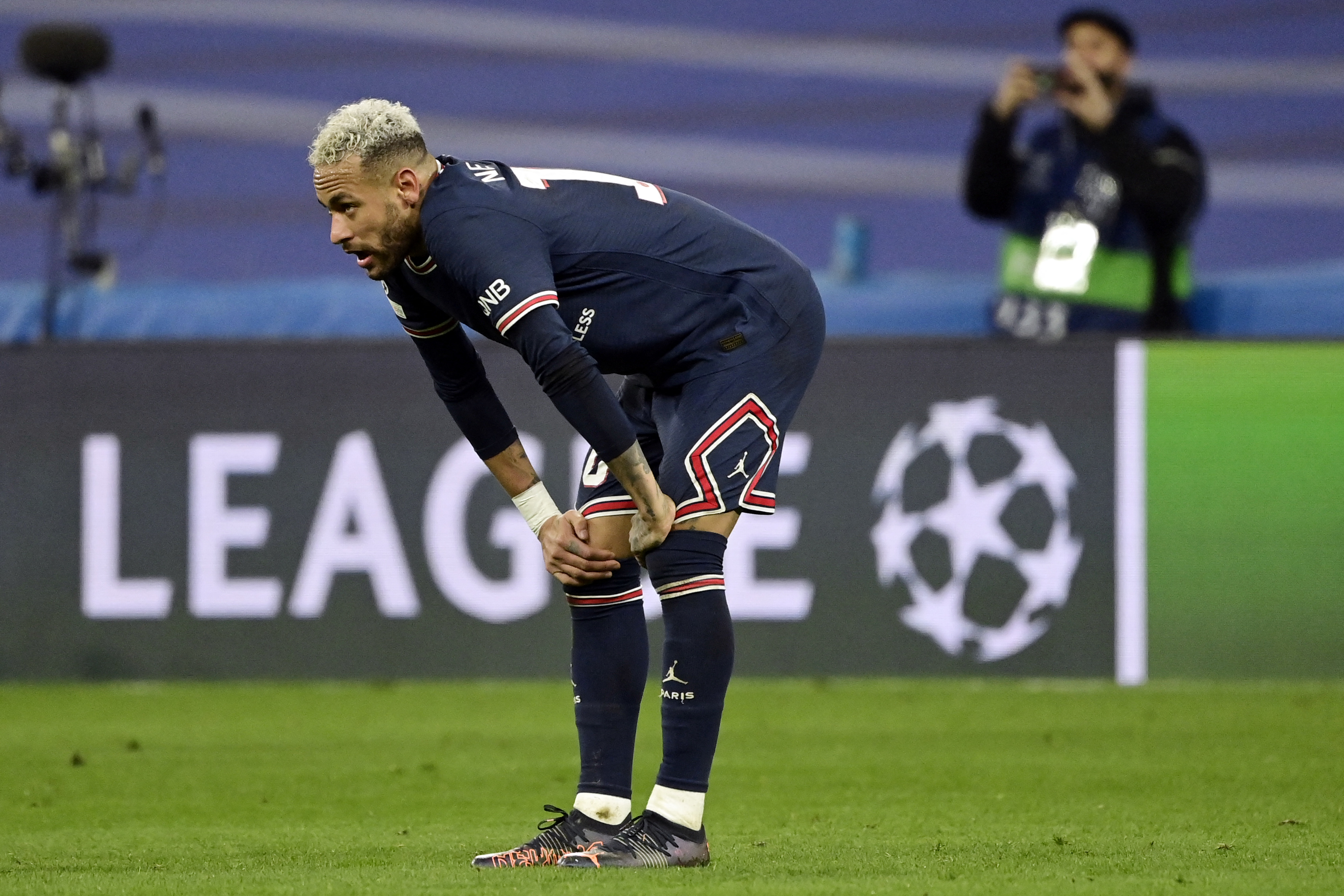 Neymar deu boa assistência, mas não conseguiu decidir em Madri