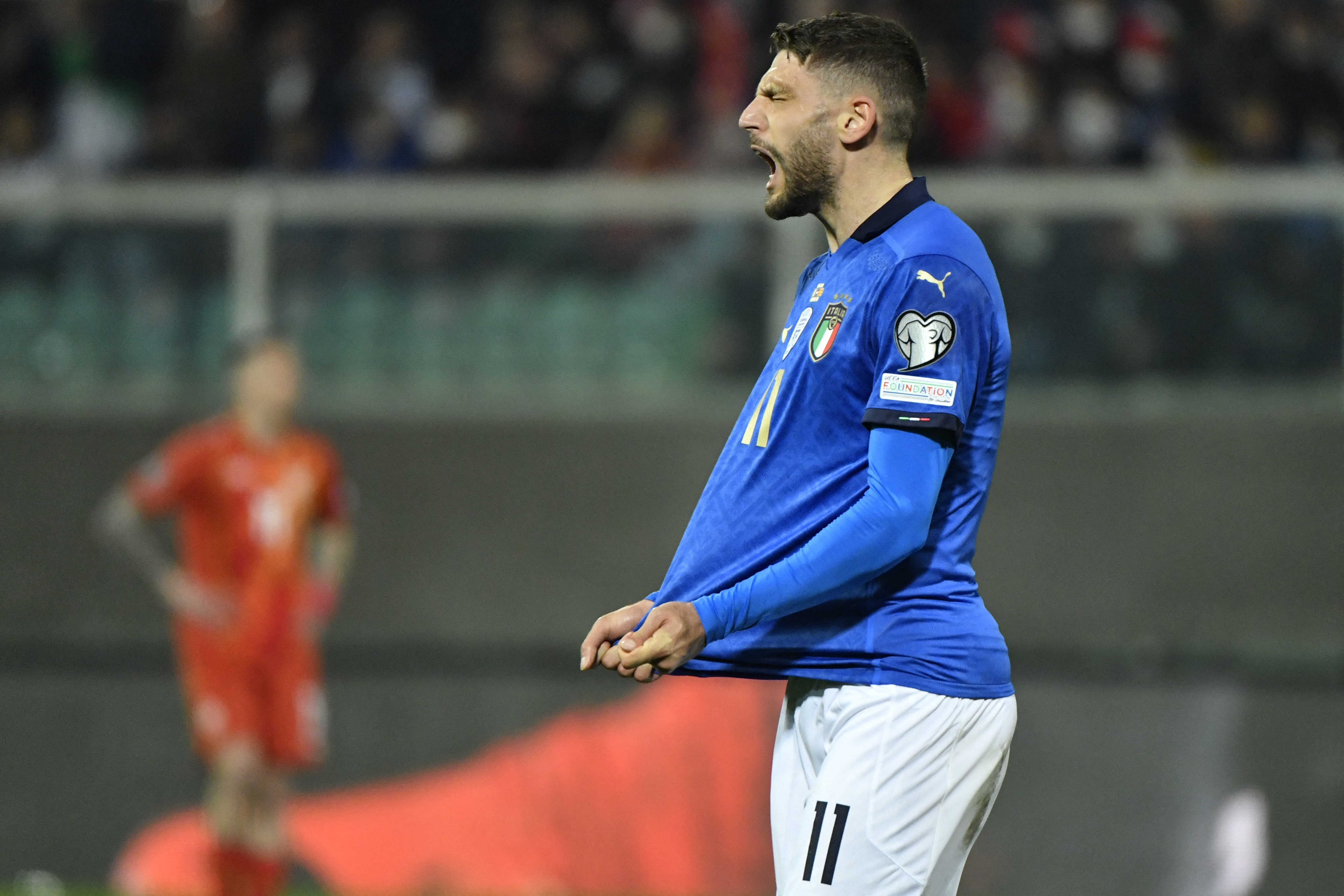 Reação de Domenico Berardi depois de um gol para a Itália