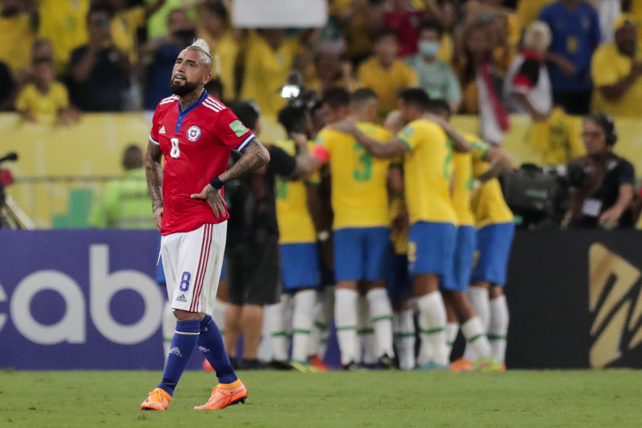 Quase fora do Catar, Chile soma mais uma decepção contra o Brasil