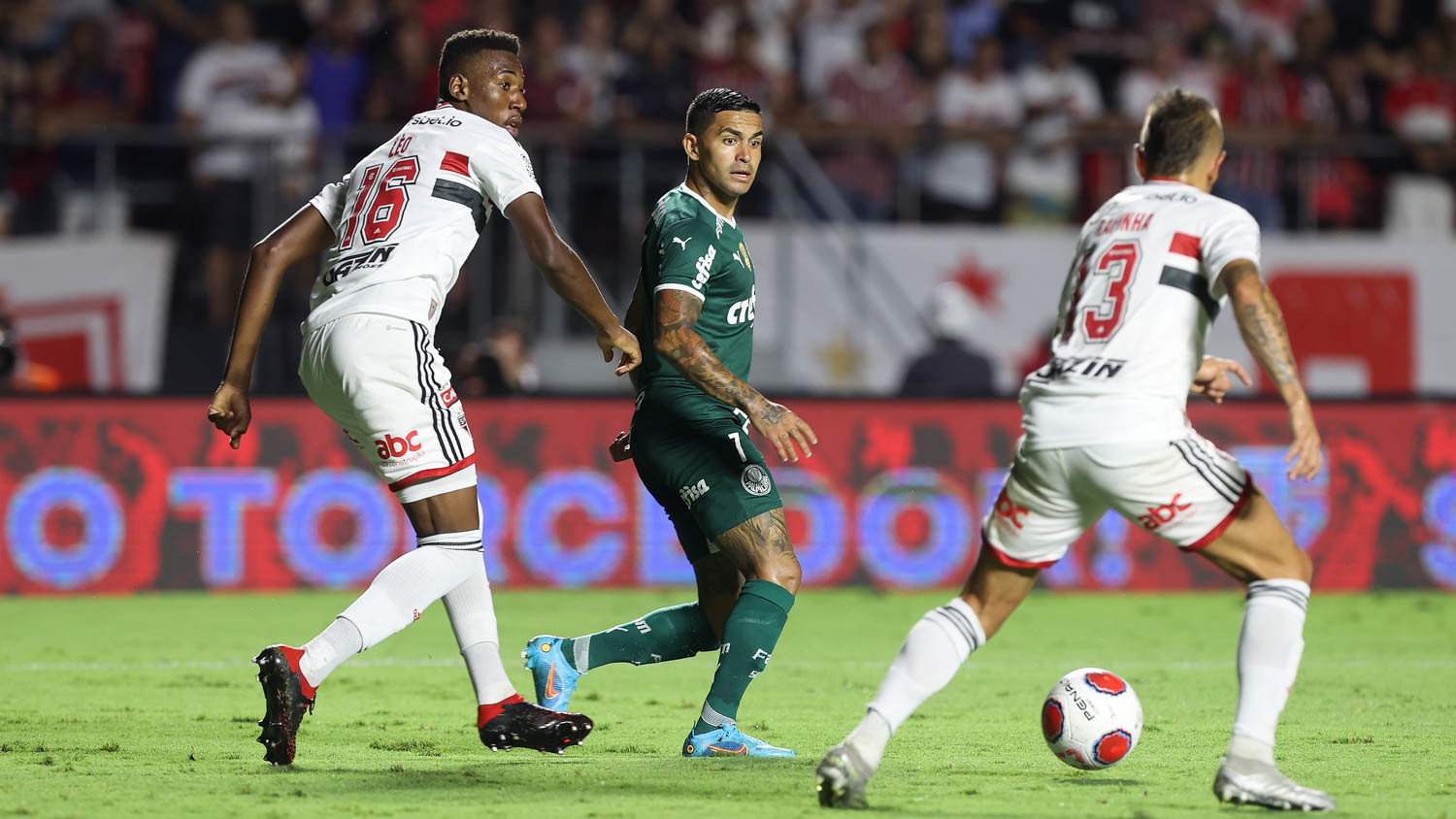 Palmeiras x São Paulo travaram duelo nos bastidores antes de decisão -