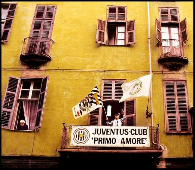 Nino Sforza, torcedor fanático da Juventus de Turim, Itália Junho/1990
