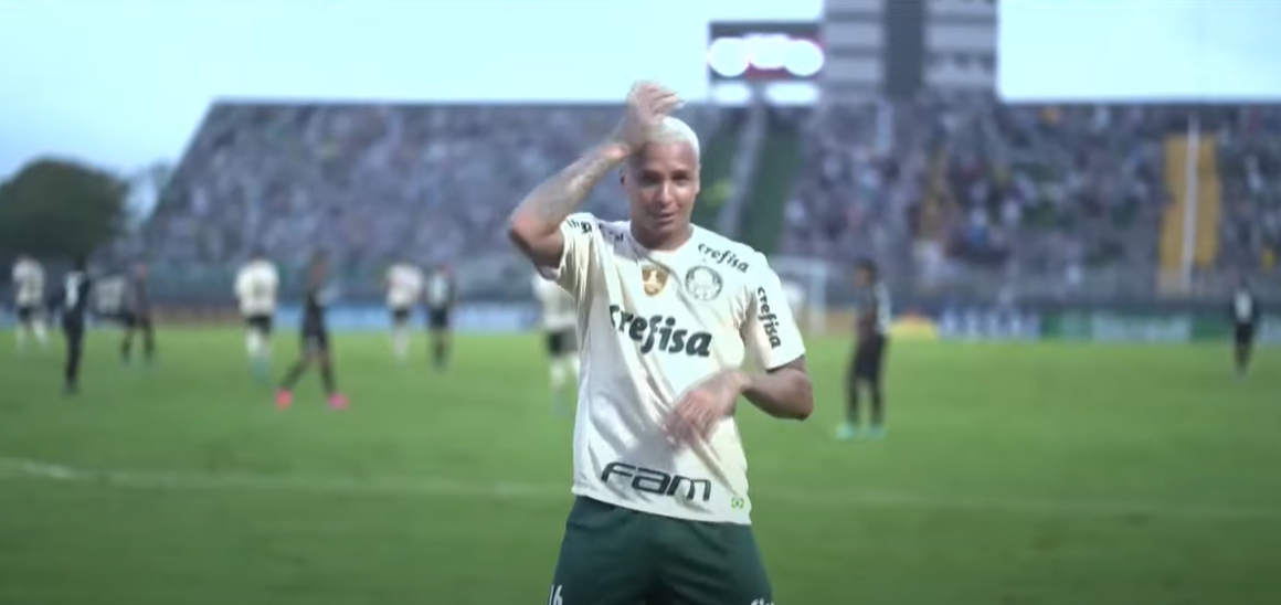 Deyverson nega ter cantado o Palmeiras não tem Mundial em vídeo