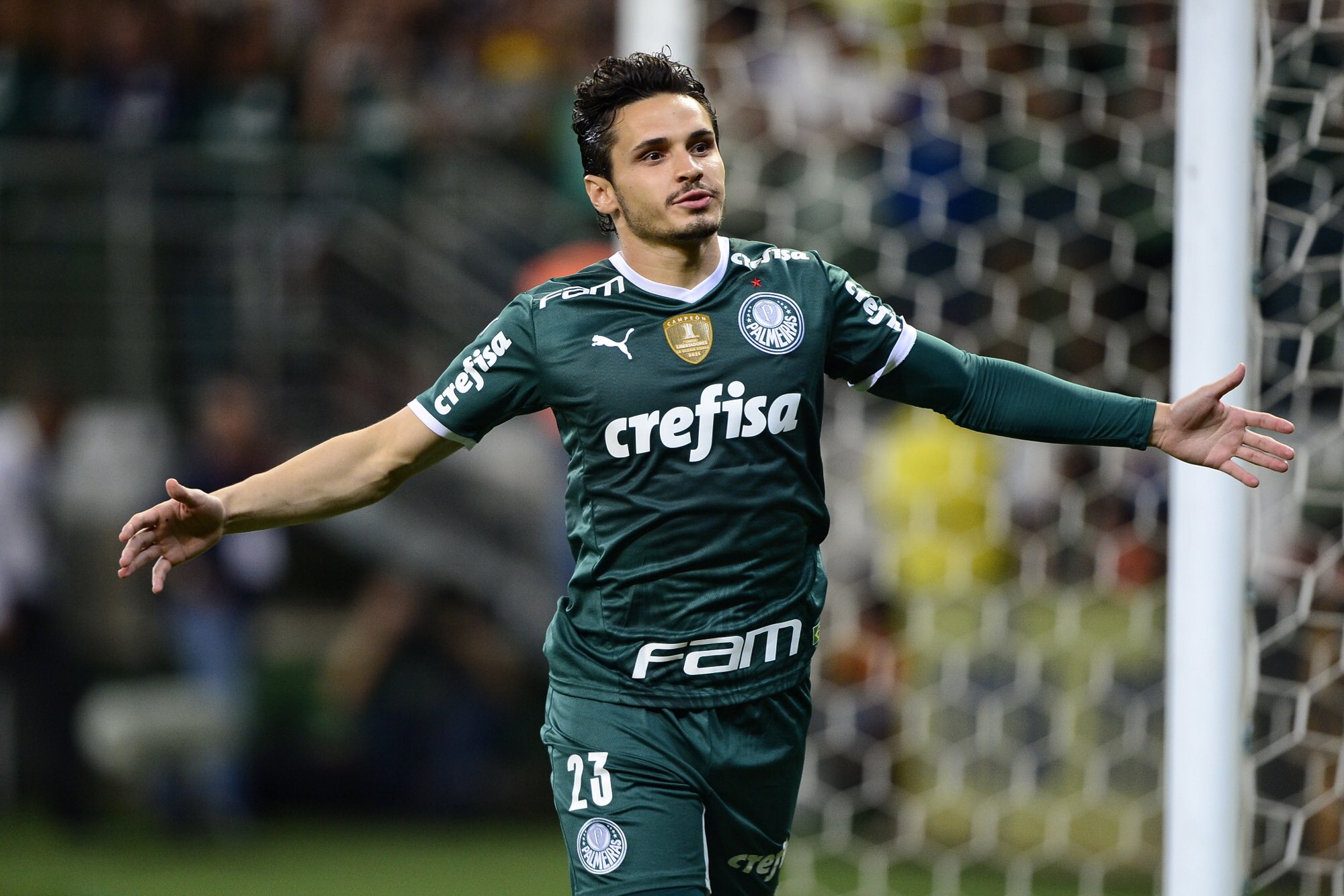 Fez péssimos jogos no Palmeiras, foi Campeão Brasileiro e agora vai embora  do clube