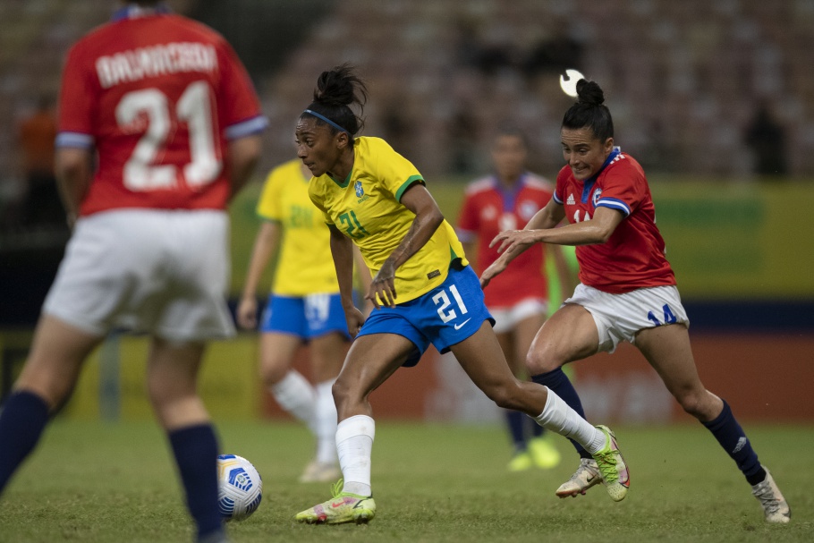 Kerolin foi a artilheira do Torneio Manaus em dezembro