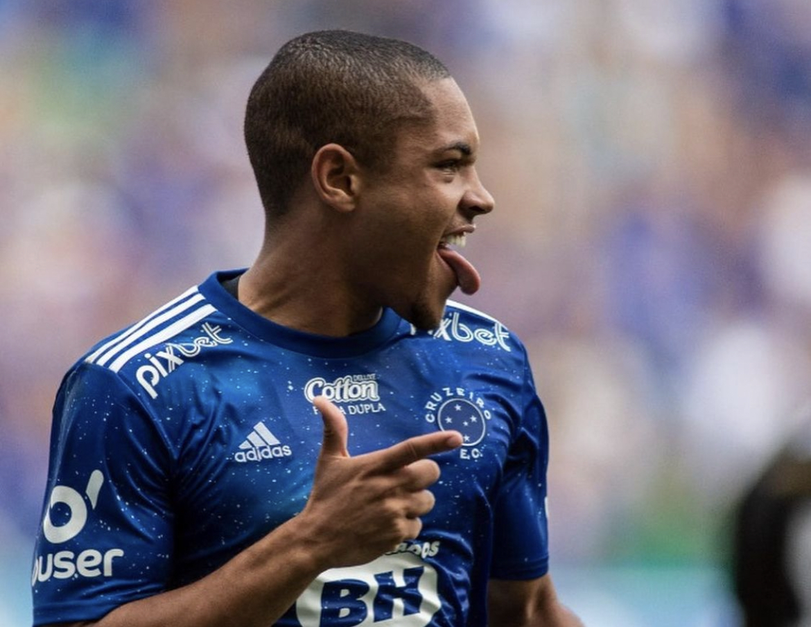 Vitor Roque, a joia que causa conflito entre Cruzeiro e Athletico