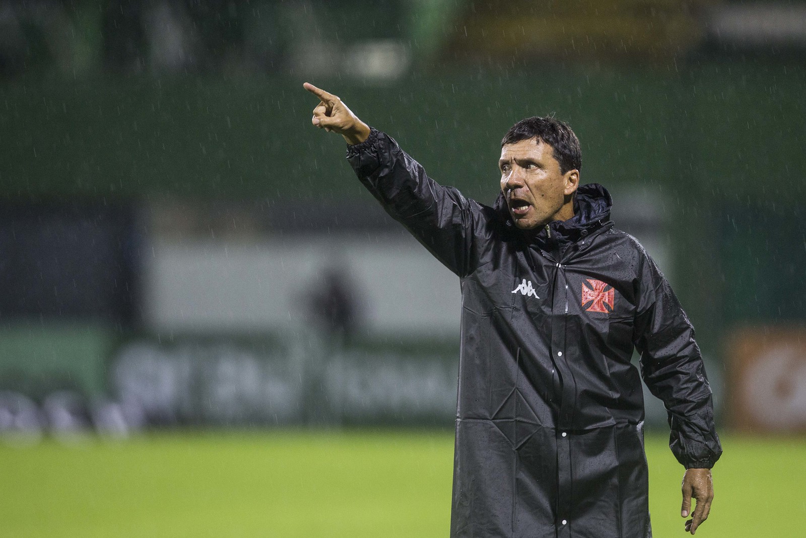 Vasco Zé Ricardo Zé Ricardo foi alvo de ameaças de torcedores do clube -