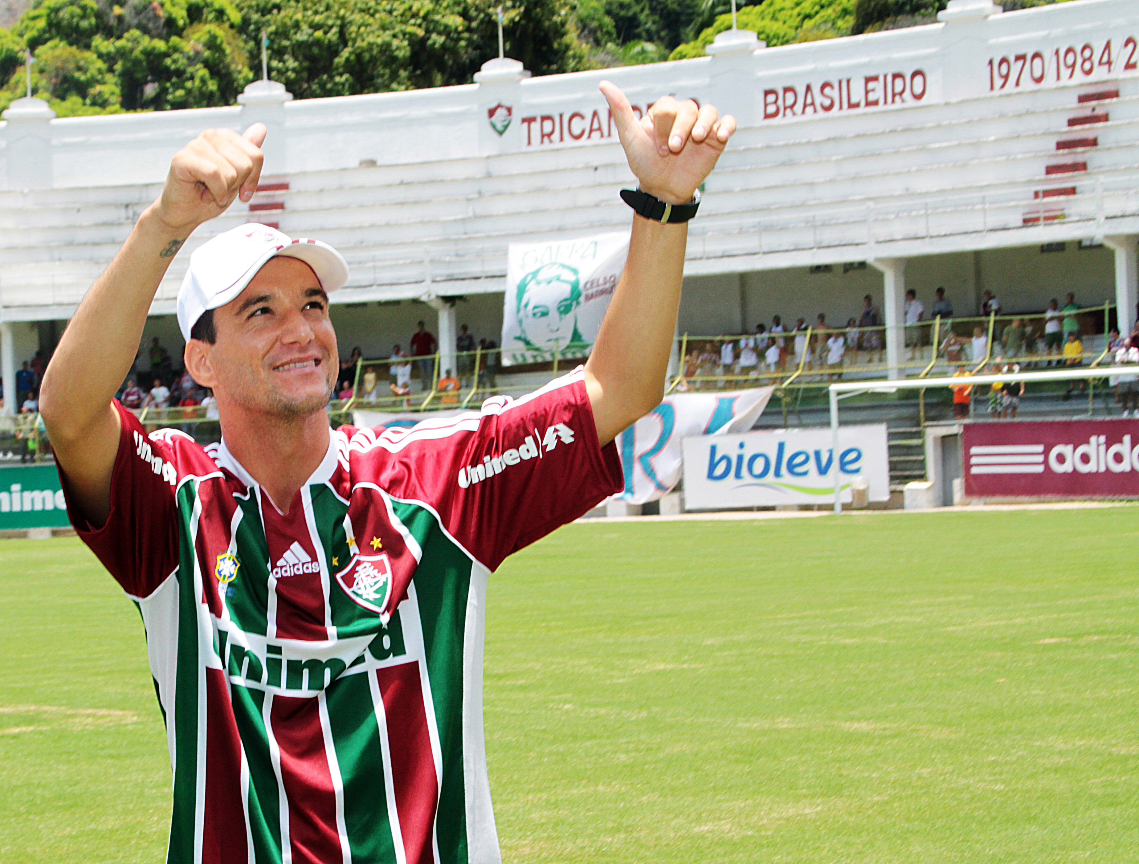 Thiago Neves se apresenta ao Fluminense em 2012 -