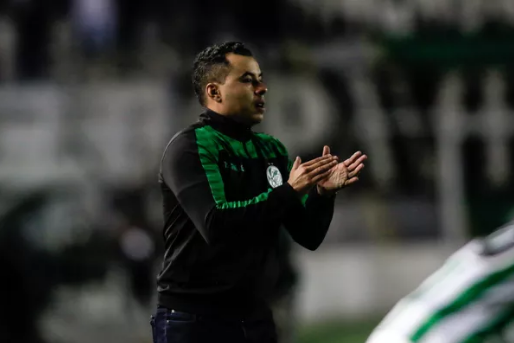 Jair Ventura é o novo técnico do Goiás