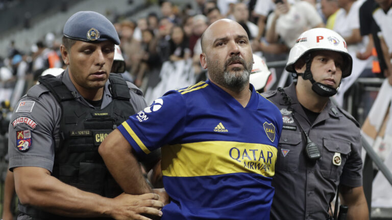 Boca pede que torcida não cometa racismo em decisão com o Corinthians