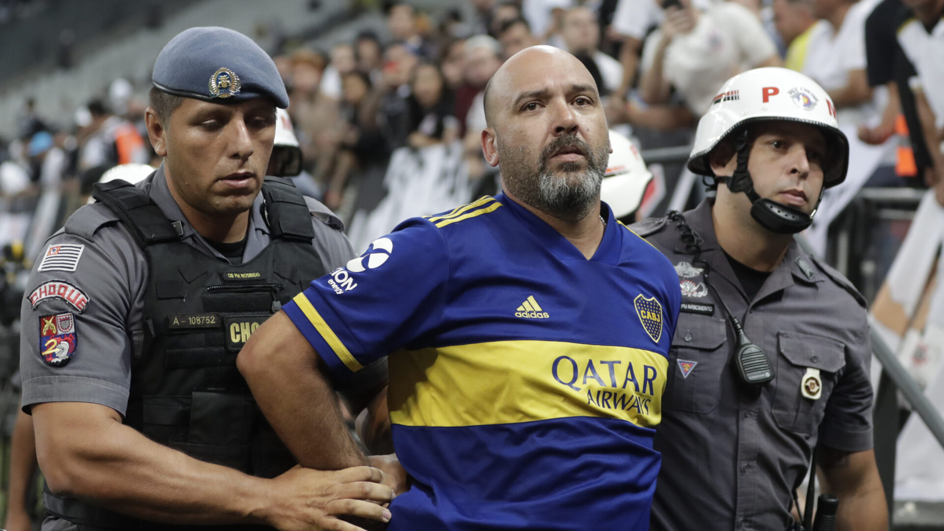 Torcedor do Boca preso por ato racista é solto após pagar fiança