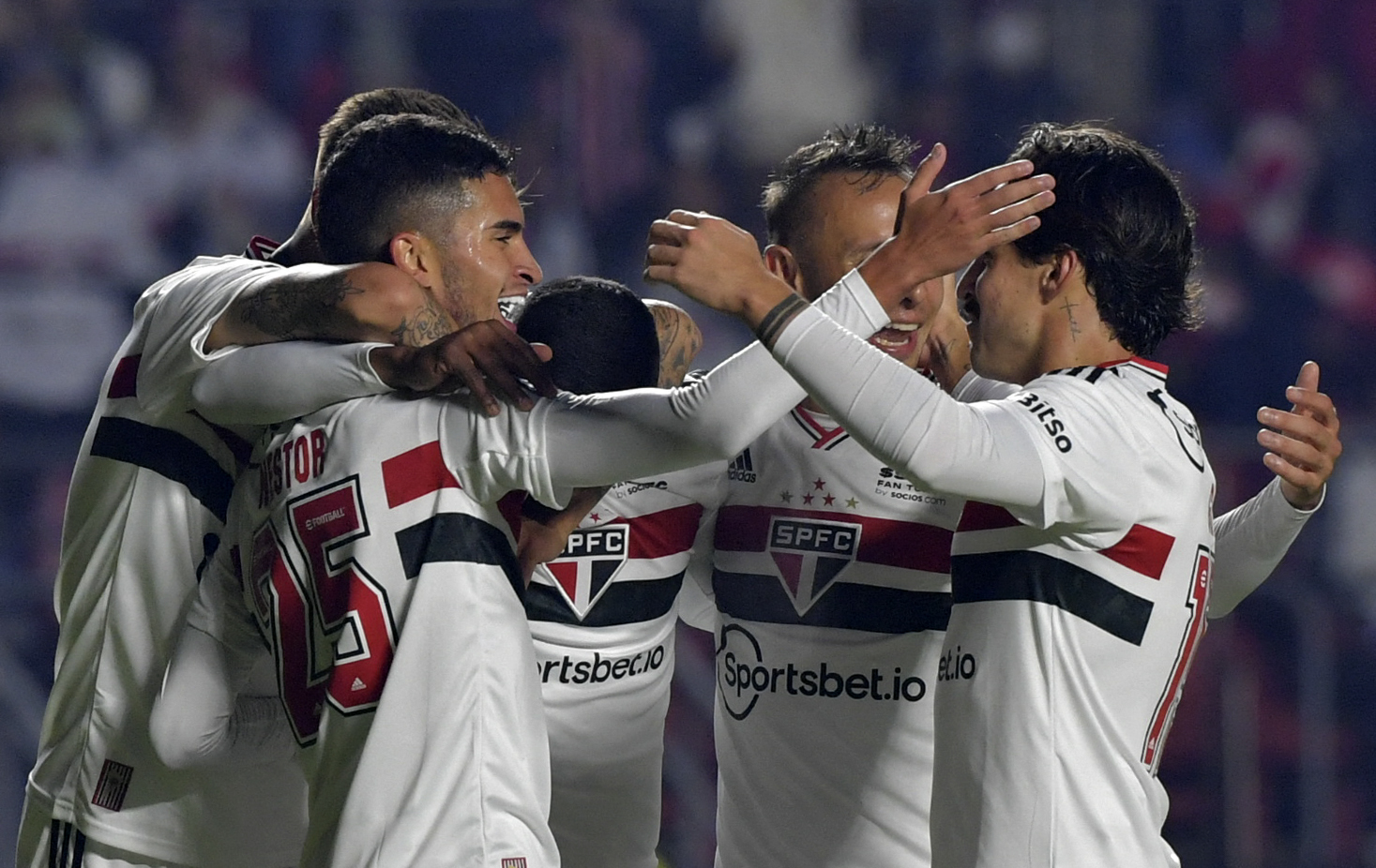 Rodrigo Nestor comemora gol do São Paulo no Morumbi