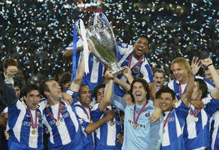 Porto de José Mourinho foi campeão em 2004