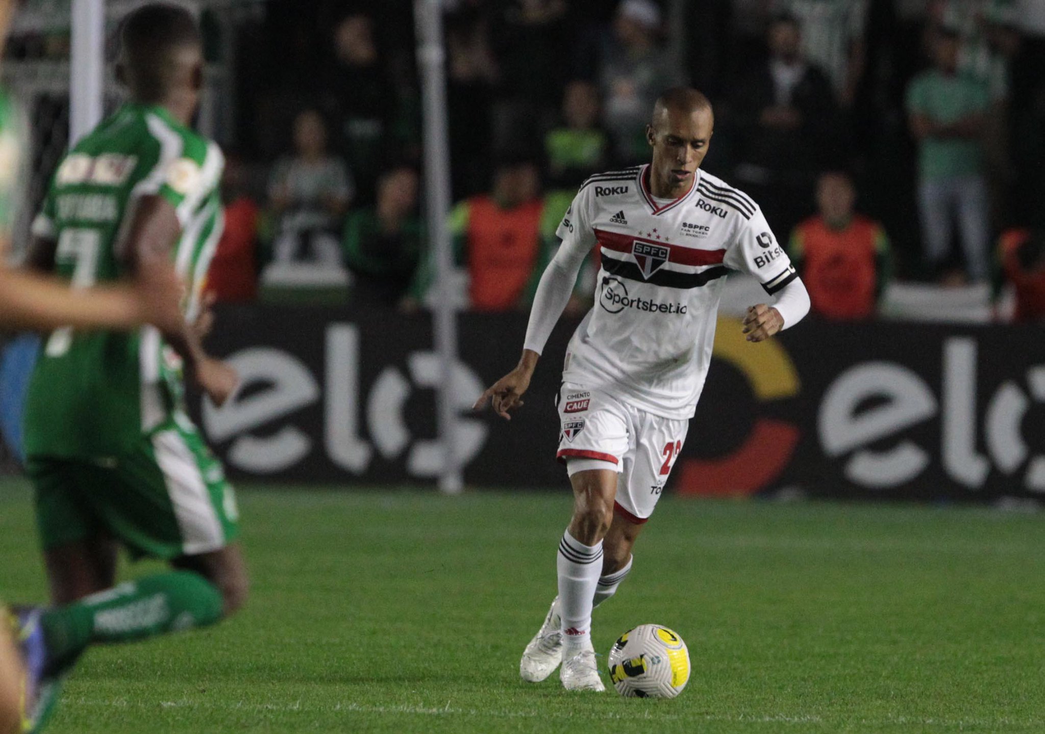 Miranda perdeu espaço no São Paulo -