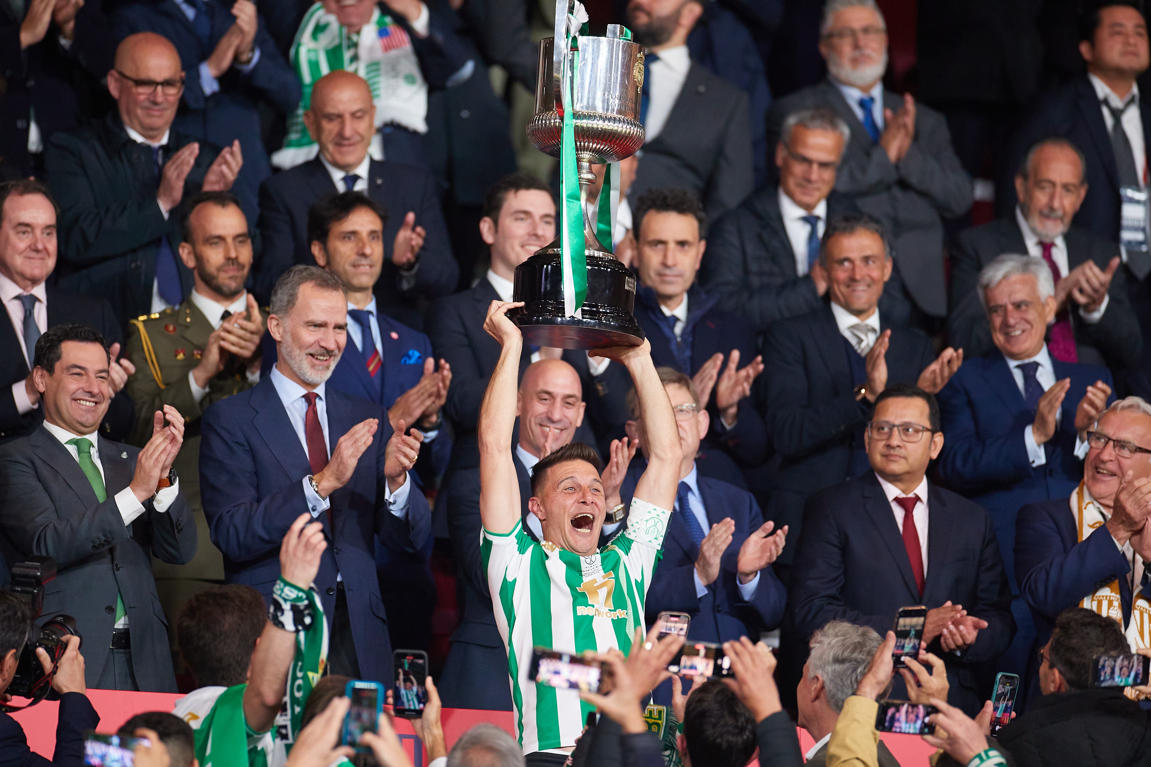 Joaquín Sánchez é ídolo ‘quarentão’ do Betis e figura ímpar do futebol