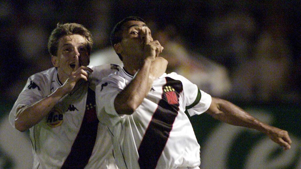 Juninho e Romário na histórica virada do Vasco no Parque Antárctica