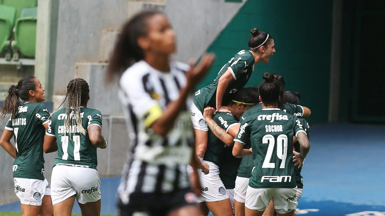 1ª metade do Brasileirão tem Palmeiras líder e Cristiane artilheira