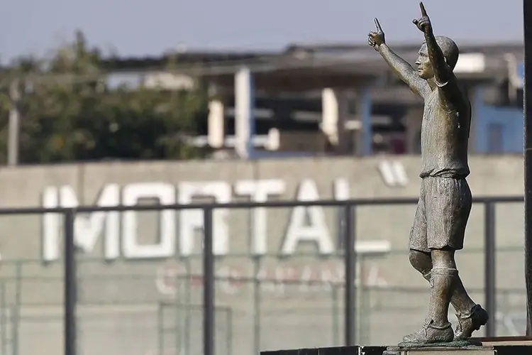 Estátua de Romário, ídolo do Vasco da Gama, em São Januário