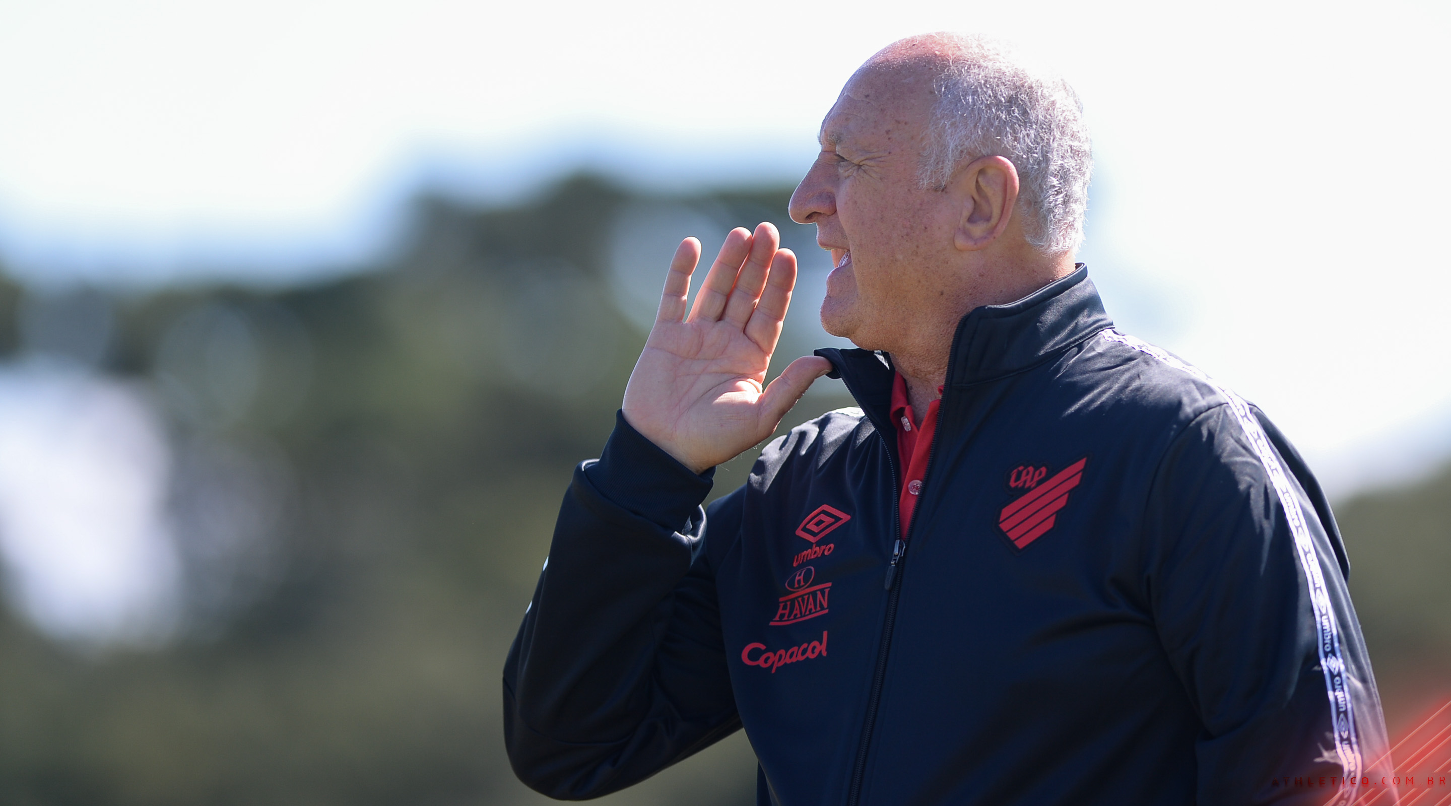 Felipão assumiu vaga de Carille no Athletico-PR