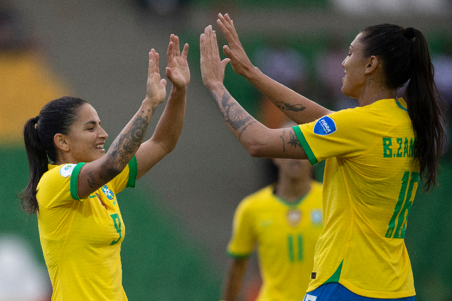 Seleções de futebol feminino de Brasil, Chile, Venezuela e Índia