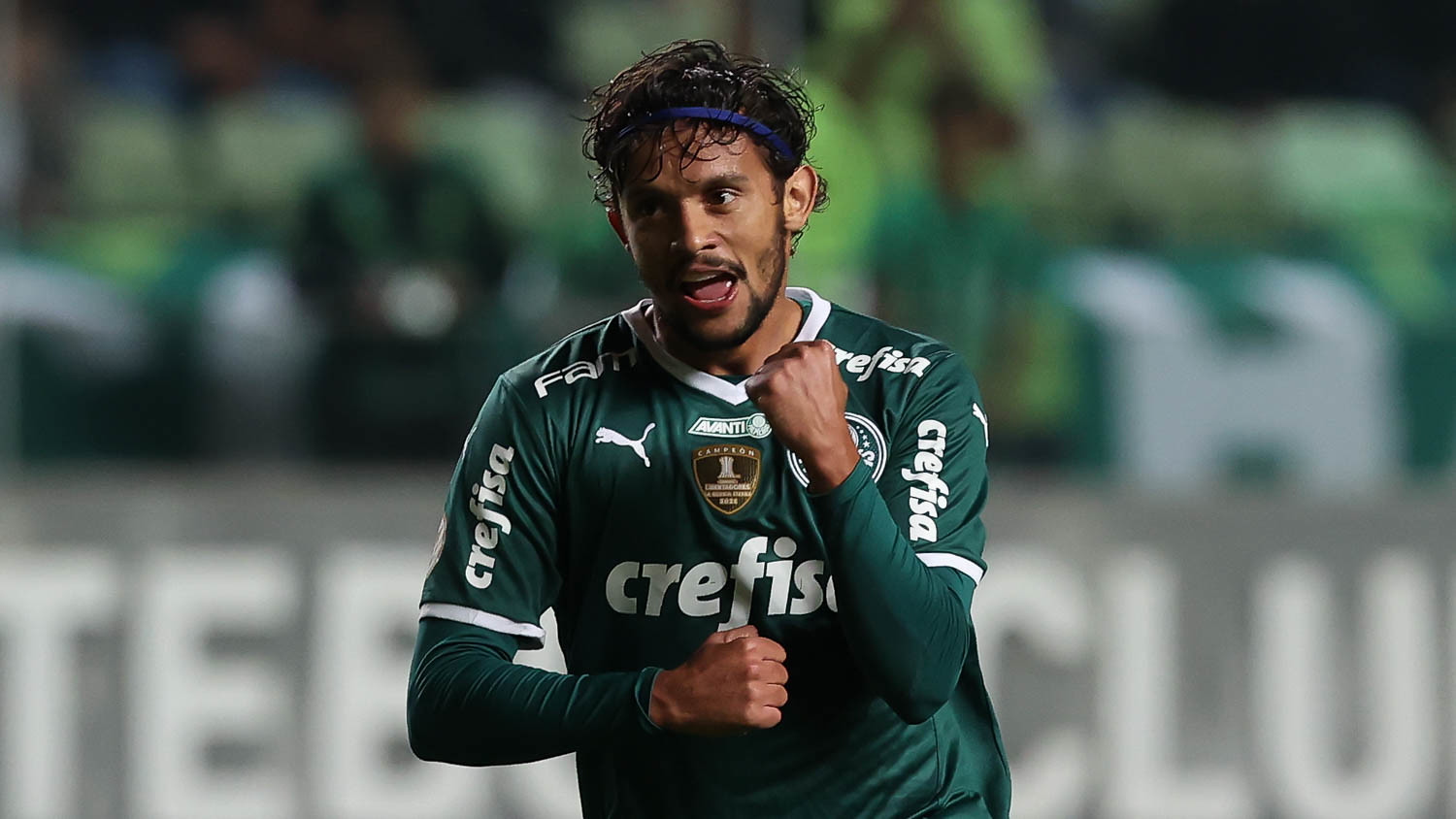 Gustavo Scarpa comemora gol do Palmeiras diante do América
