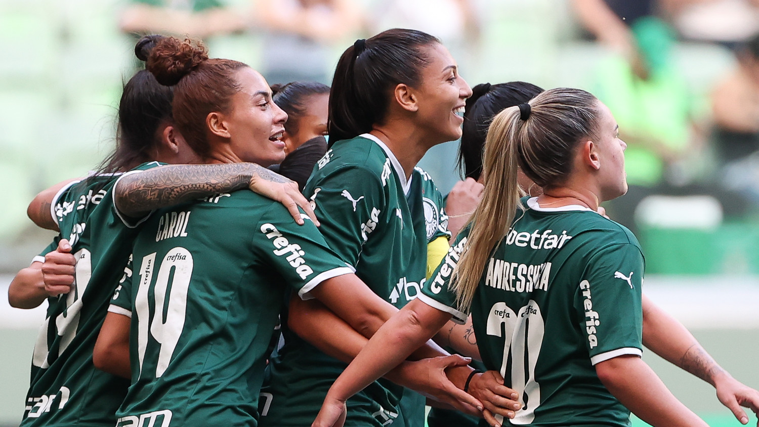 Vamos ao estádio? Brasileirão Feminino e Série D movimentam DF