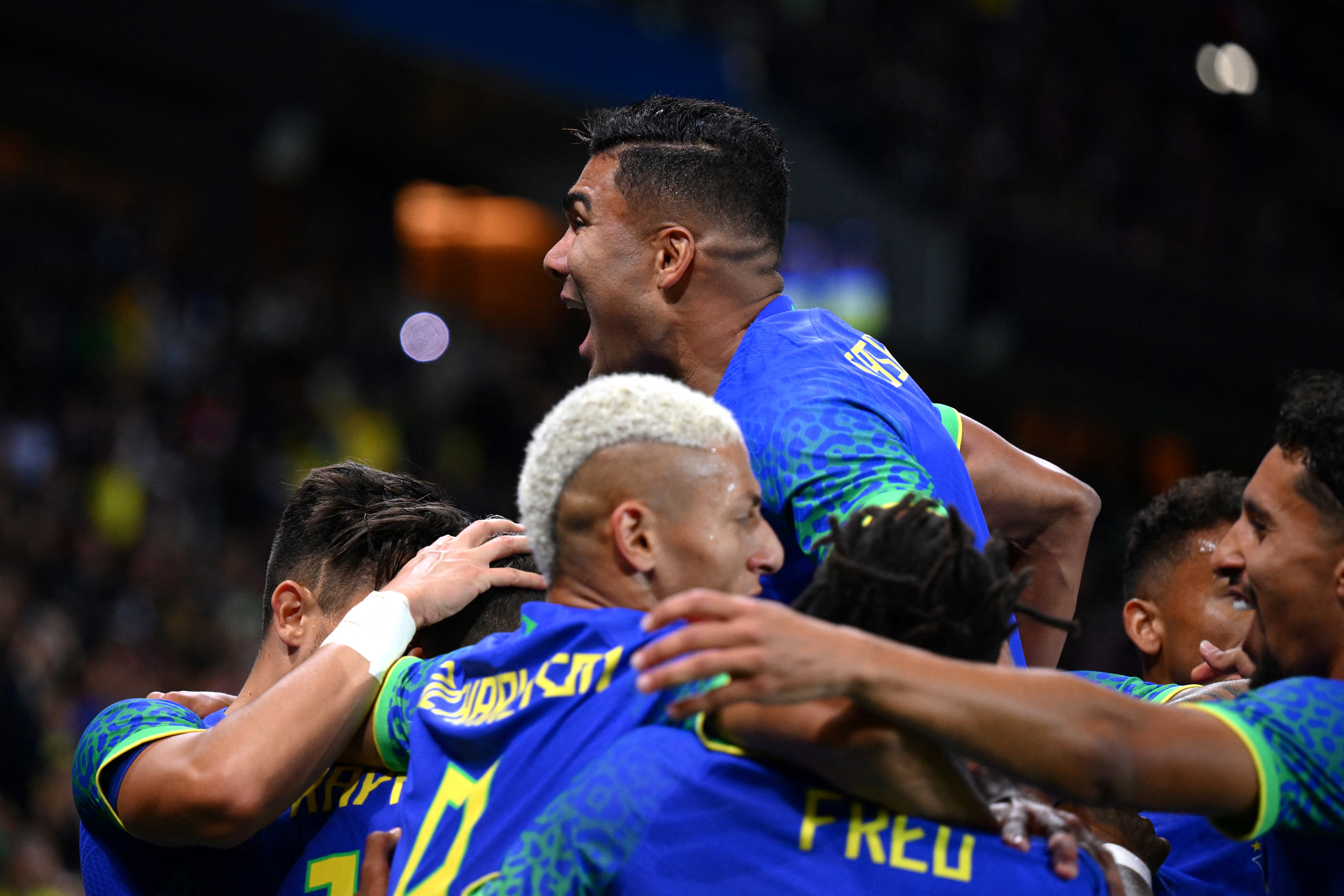 Raphinha e Richarlison colocaram o Brasil na frente -