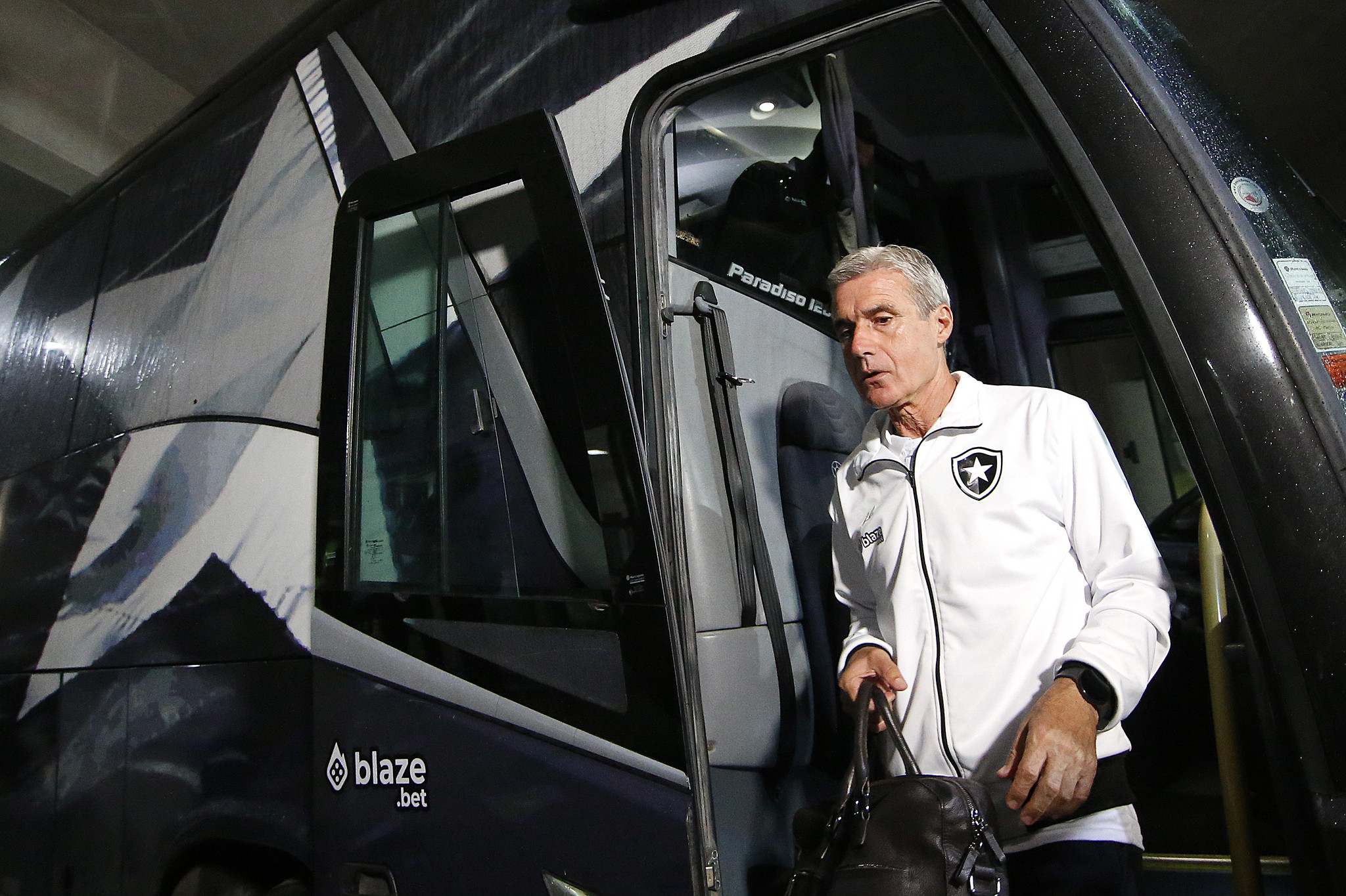 Botafogo e Palmeiras se enfrentam no Rio de Janeiro -