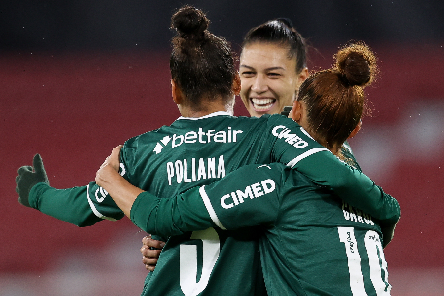 Palmeiras vai à final da Libertadores feminina e aguarda