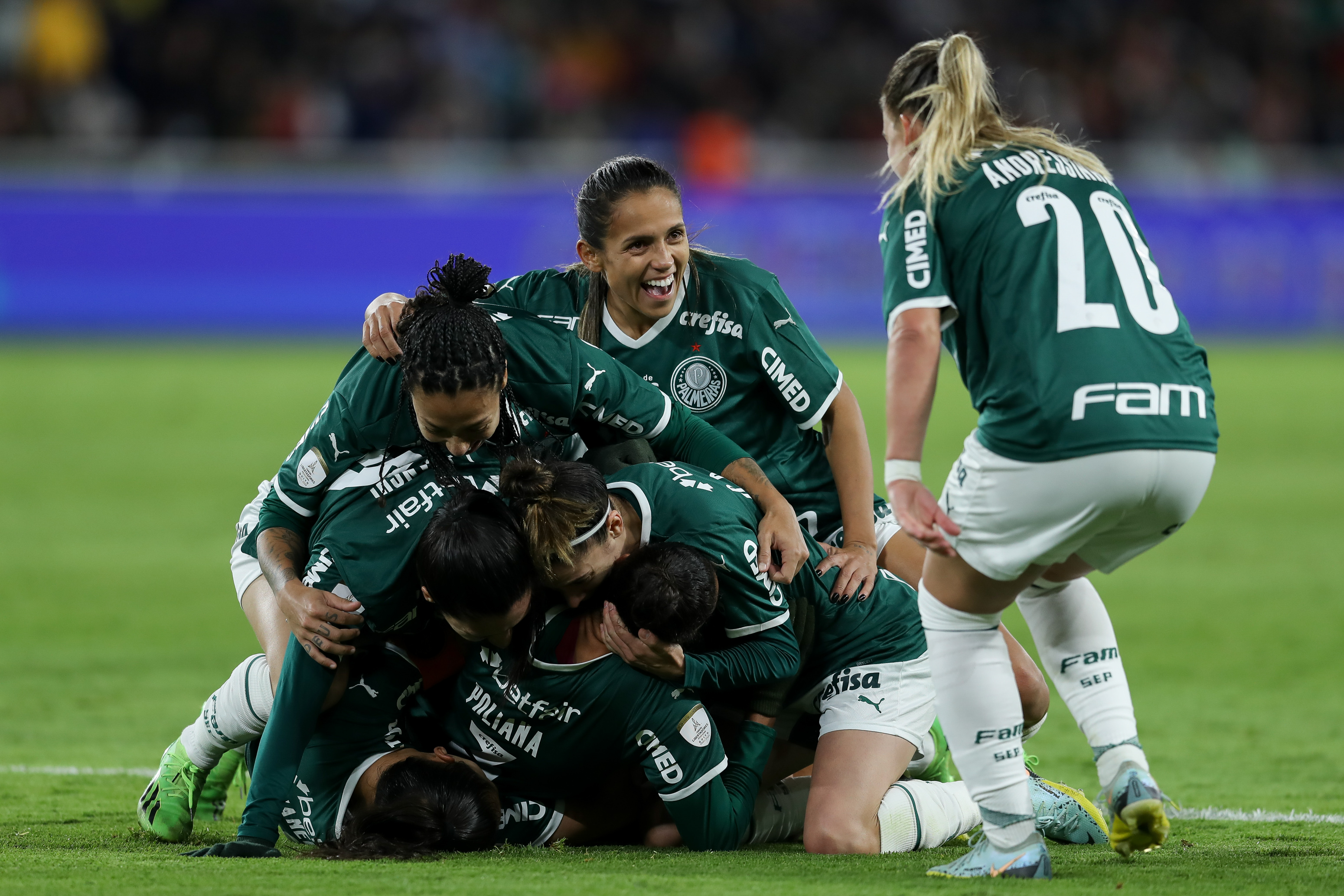 Palmeiras goleia Boca Juniors e conquista sua 1ª Libertadores feminina