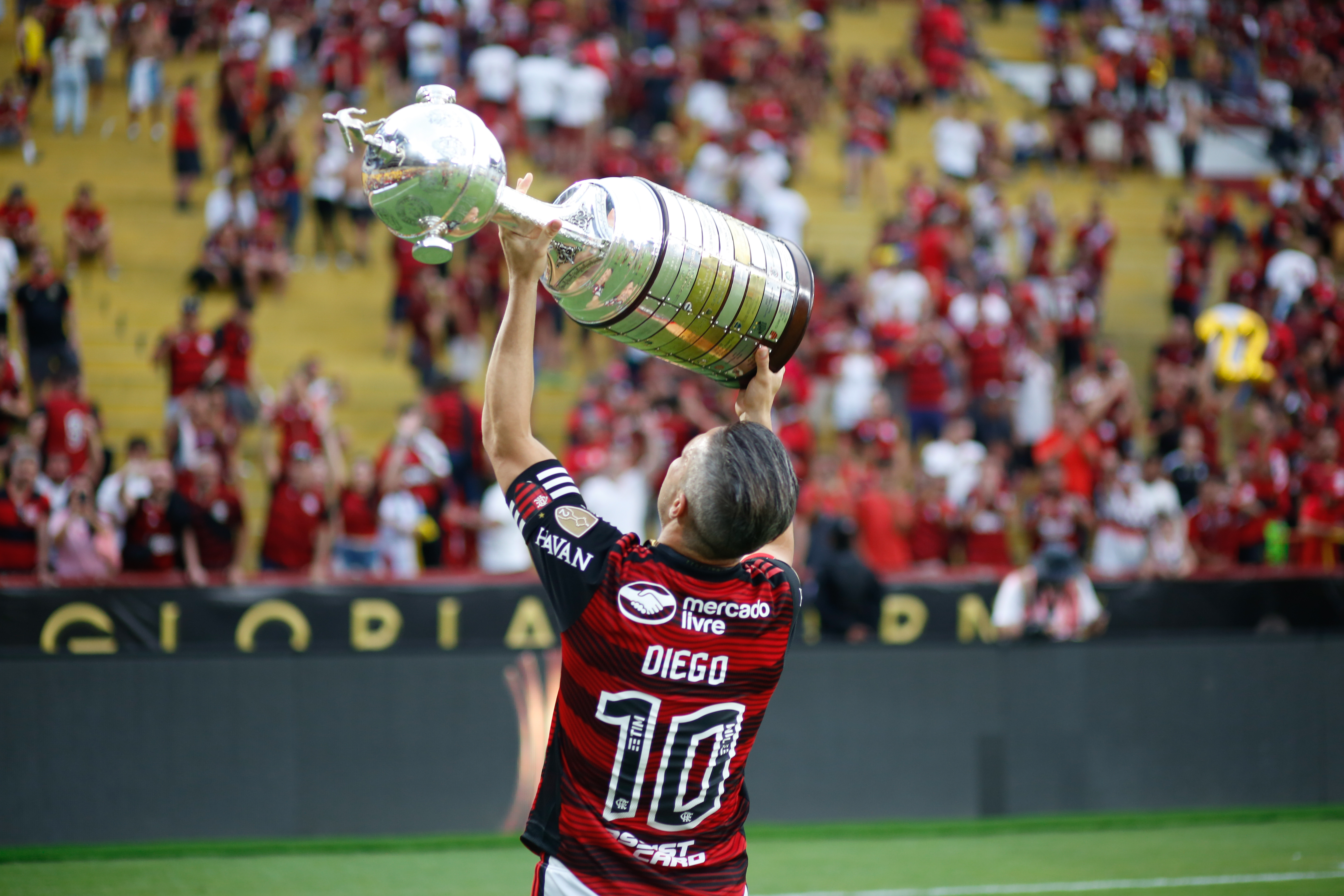 Diego Ribas anuncia aposentadoria ao final da temporada 2022