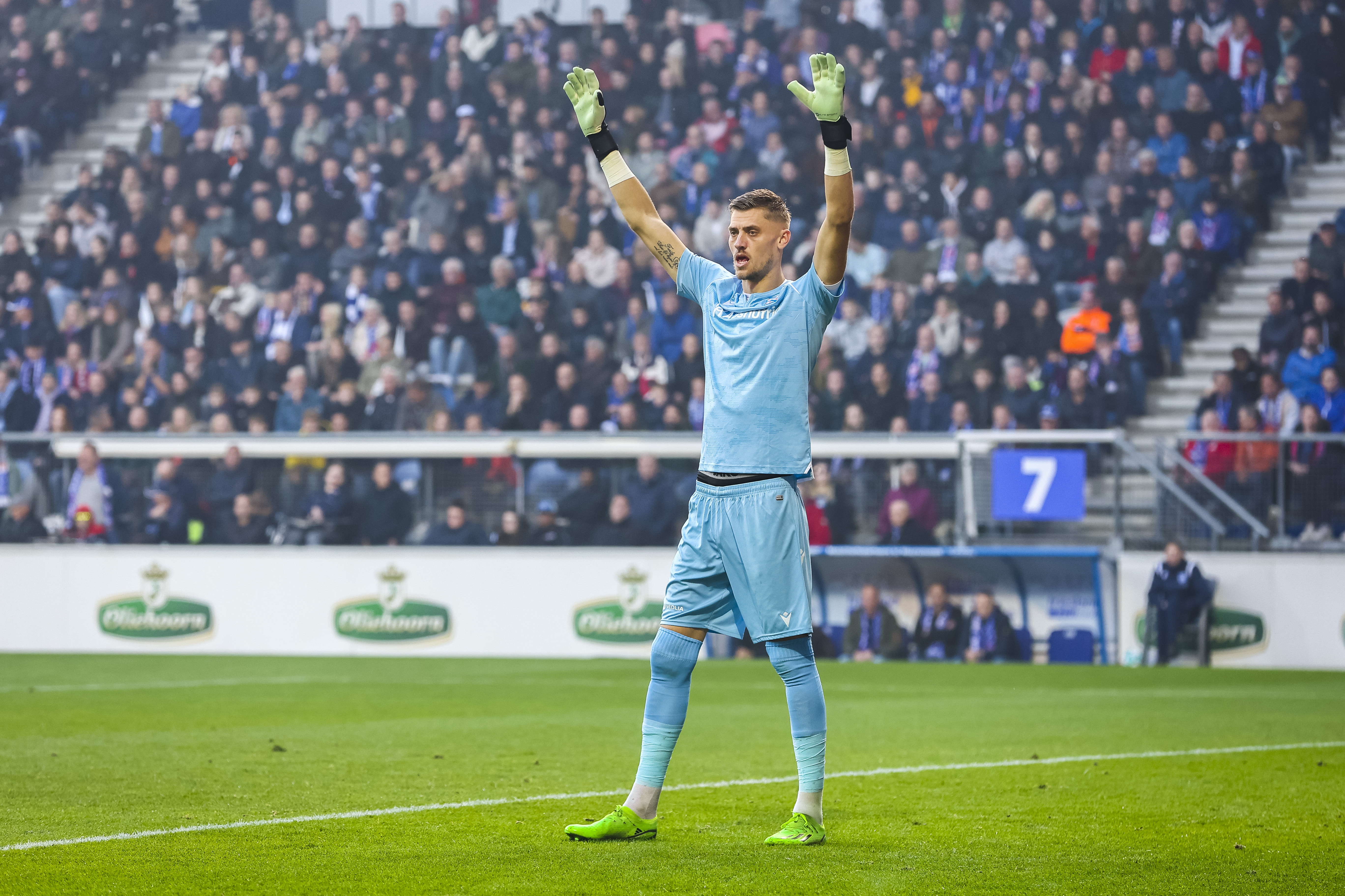Andries Noppert Andries Noppert, goleiro do Heerenveen -
