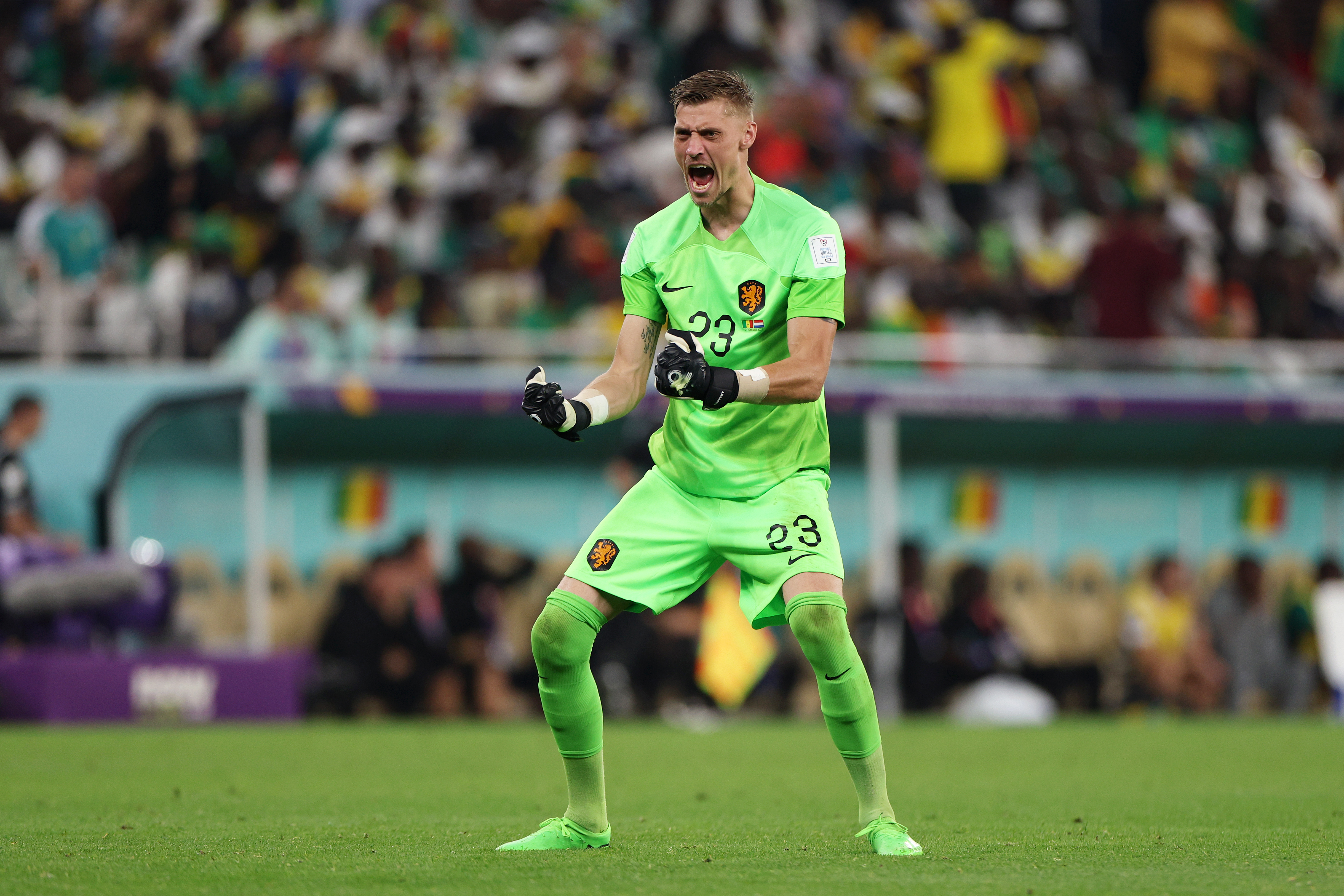 Goleiro da Holanda na Copa do Mundo de 2022 é o jogador mais alto da  história do torneio