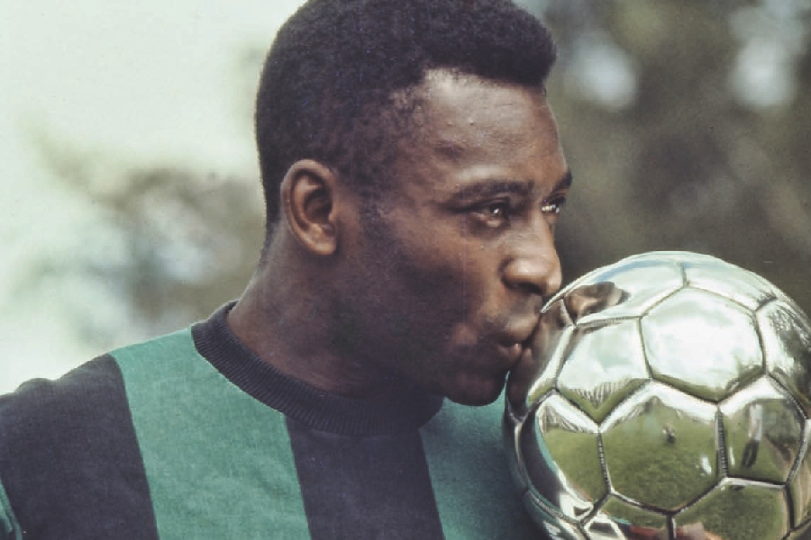 Atrás de Pelé, Mbappé se torna o 2º mais jovem a marcar em final de Copa -  Placar - O futebol sem barreiras para você