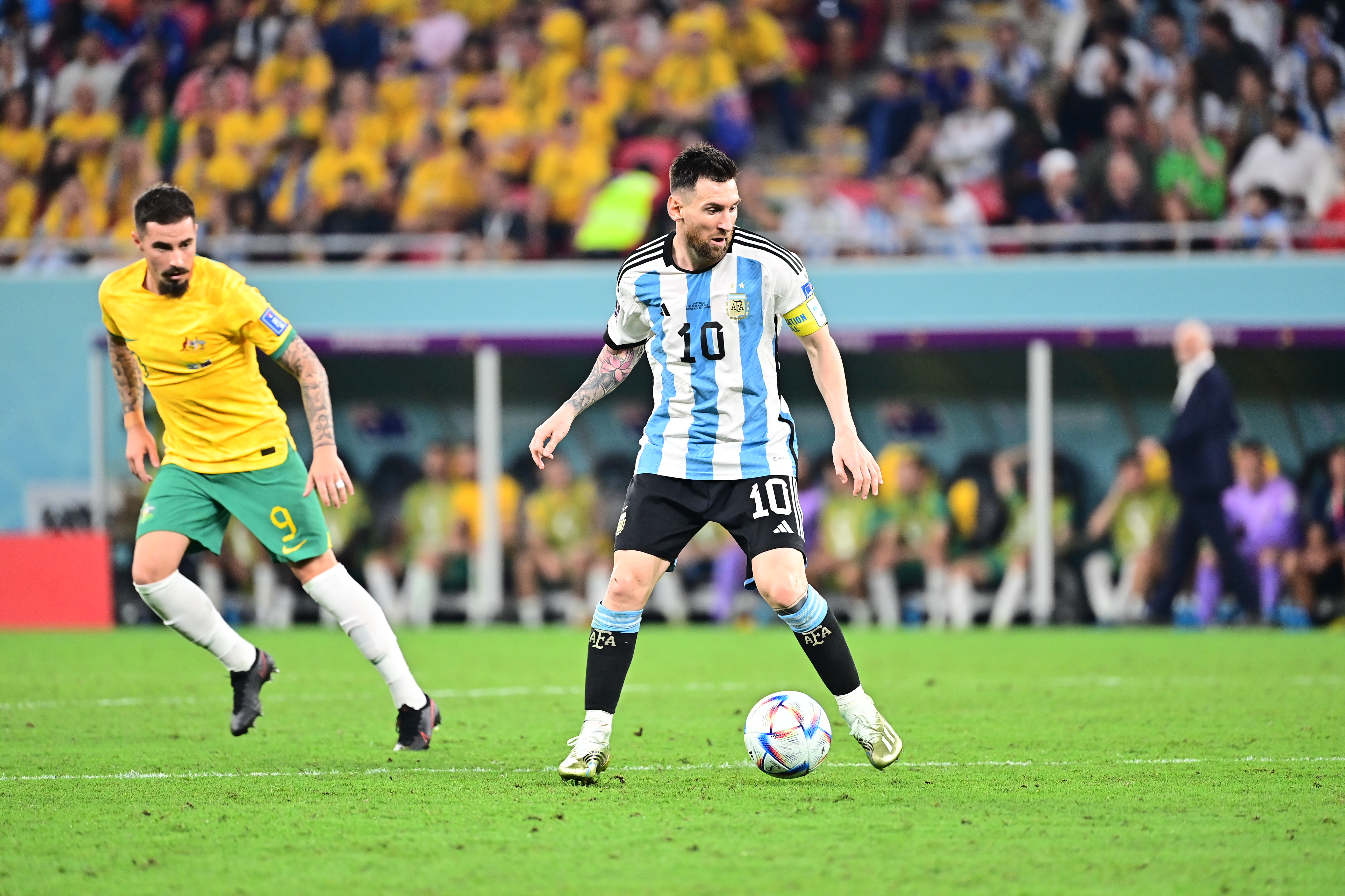 Messi domina a bola na vitória da Argentina sobre a Austrália nas oitavas de final da Copa do Mundo -