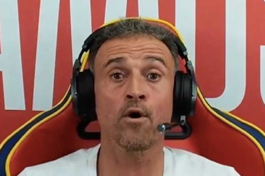 Luis Enrique, o excêntrico 'técnico-streamer' da seleção espanhola