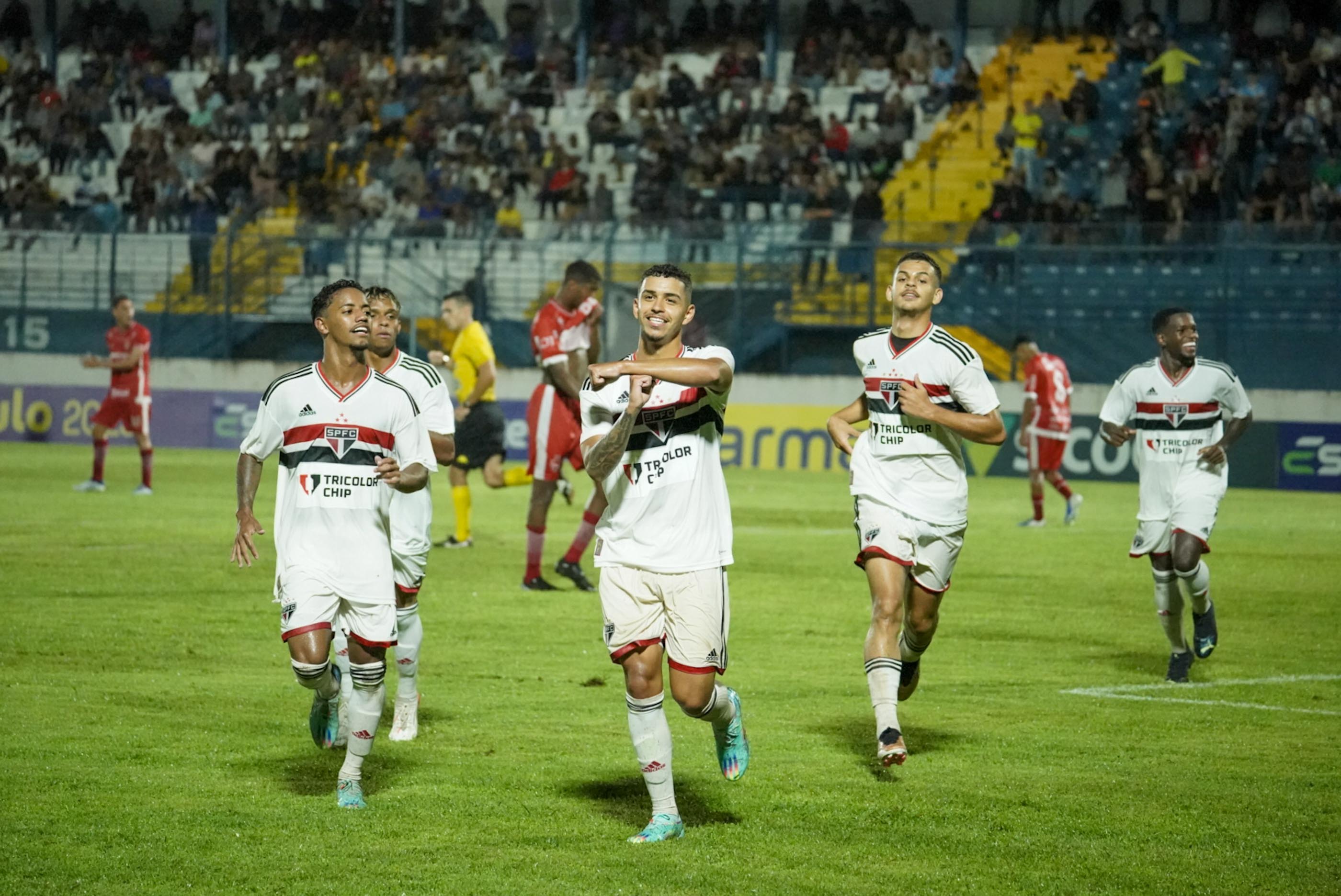 Copinha: onde assistir aos jogos desta terça-feira, 10