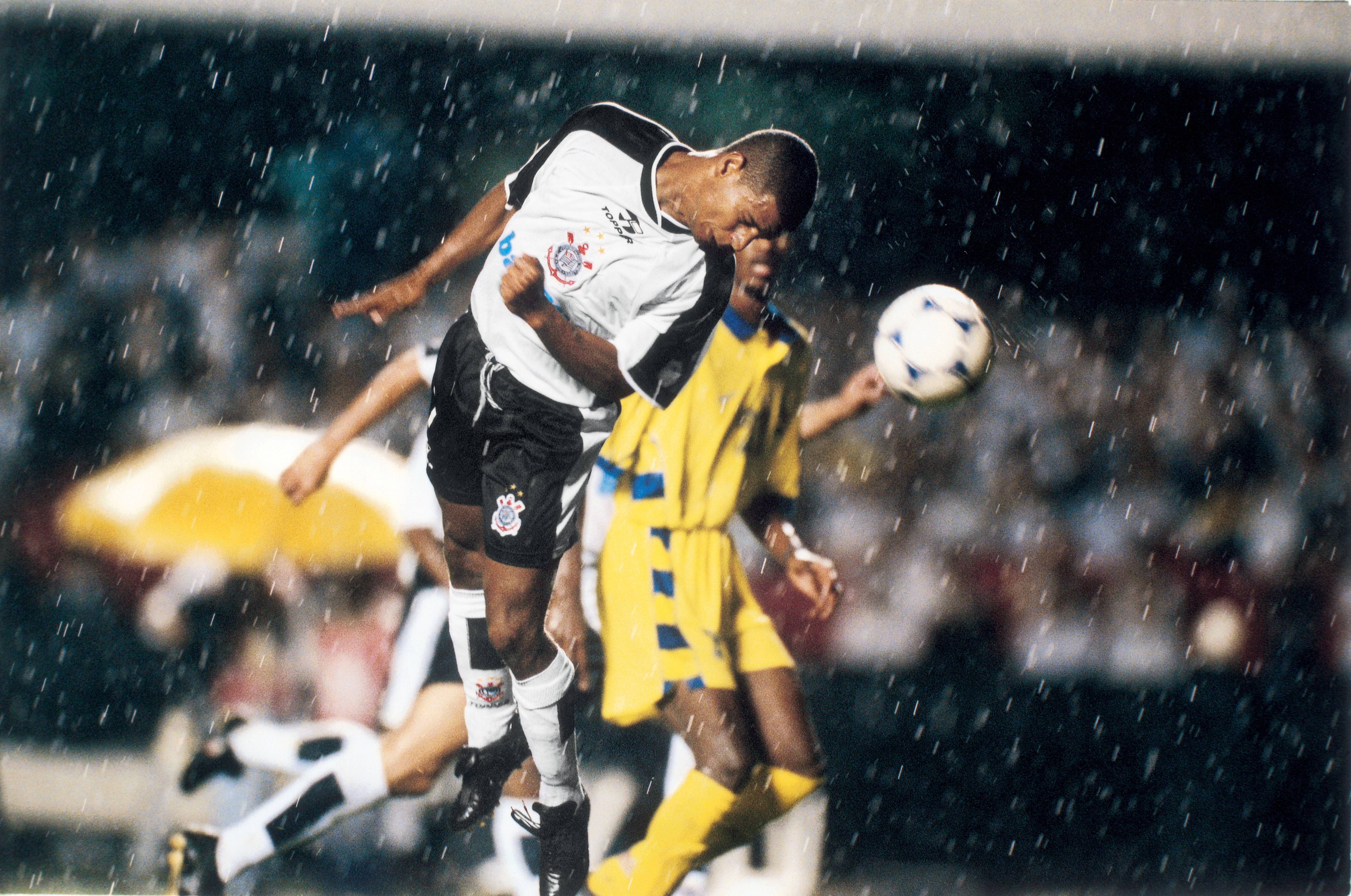 Marcelinho Carioca, do Corinthians, durante jogo entre Corinthians 2 x 0 All Nassr, partida válida pelo Campeonato Mundial de Clubes da FIFA, no estádio do Morumbi.