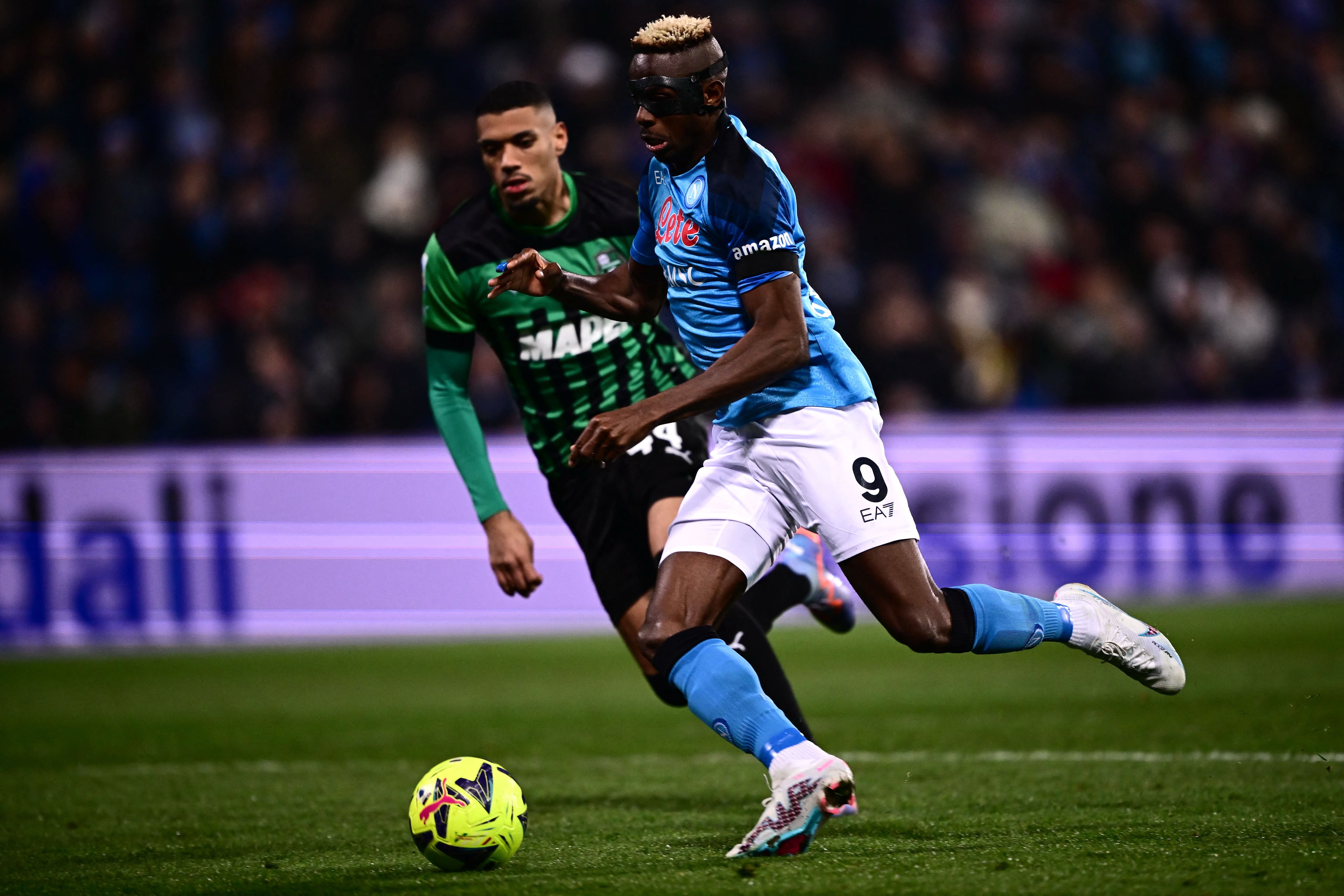 Atacante nigeriano tem 20 gols em 24 jogos na atual temporada -