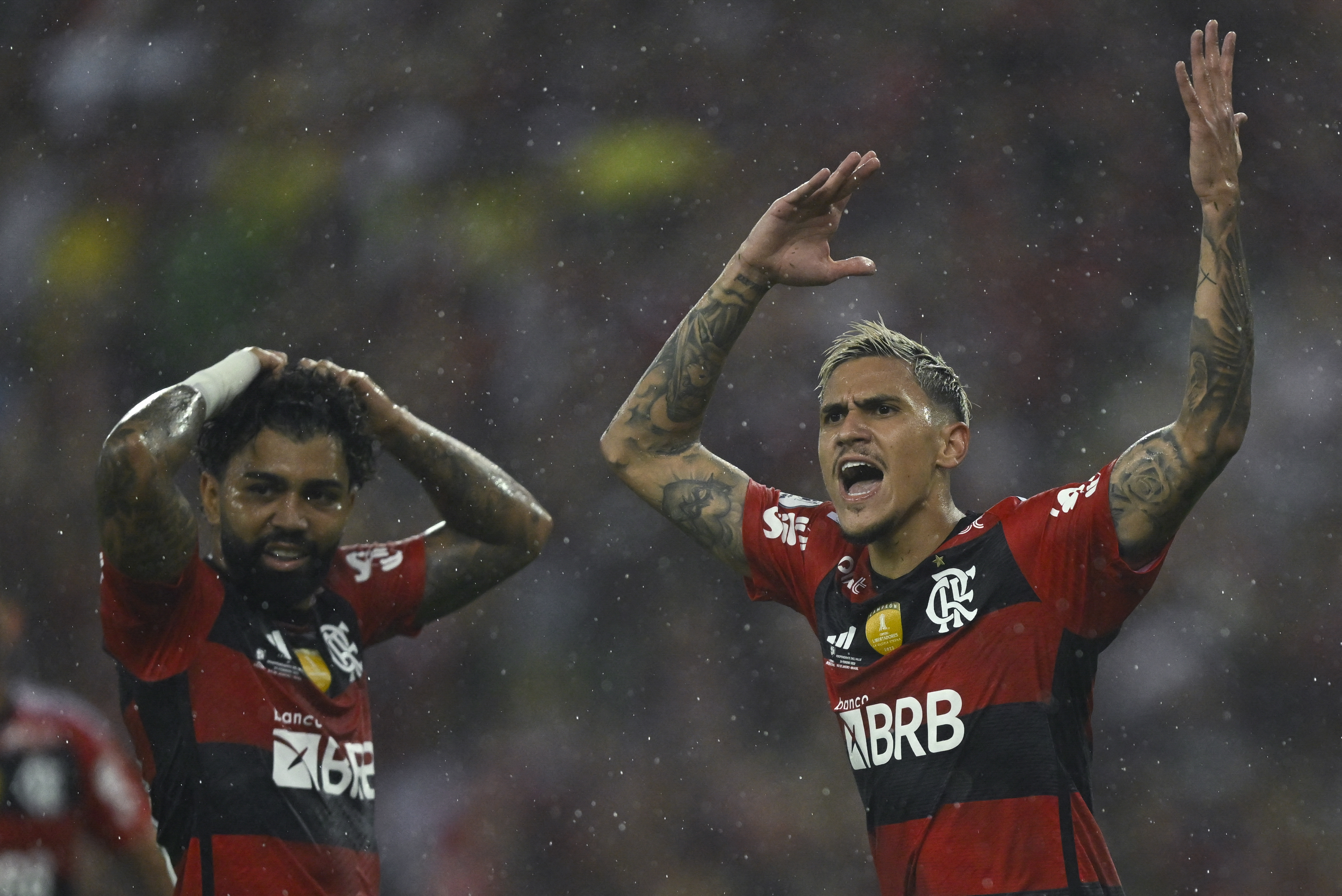 Gabigol e Pedro lamentam chance perdida pelo Flamengo no Maracanã