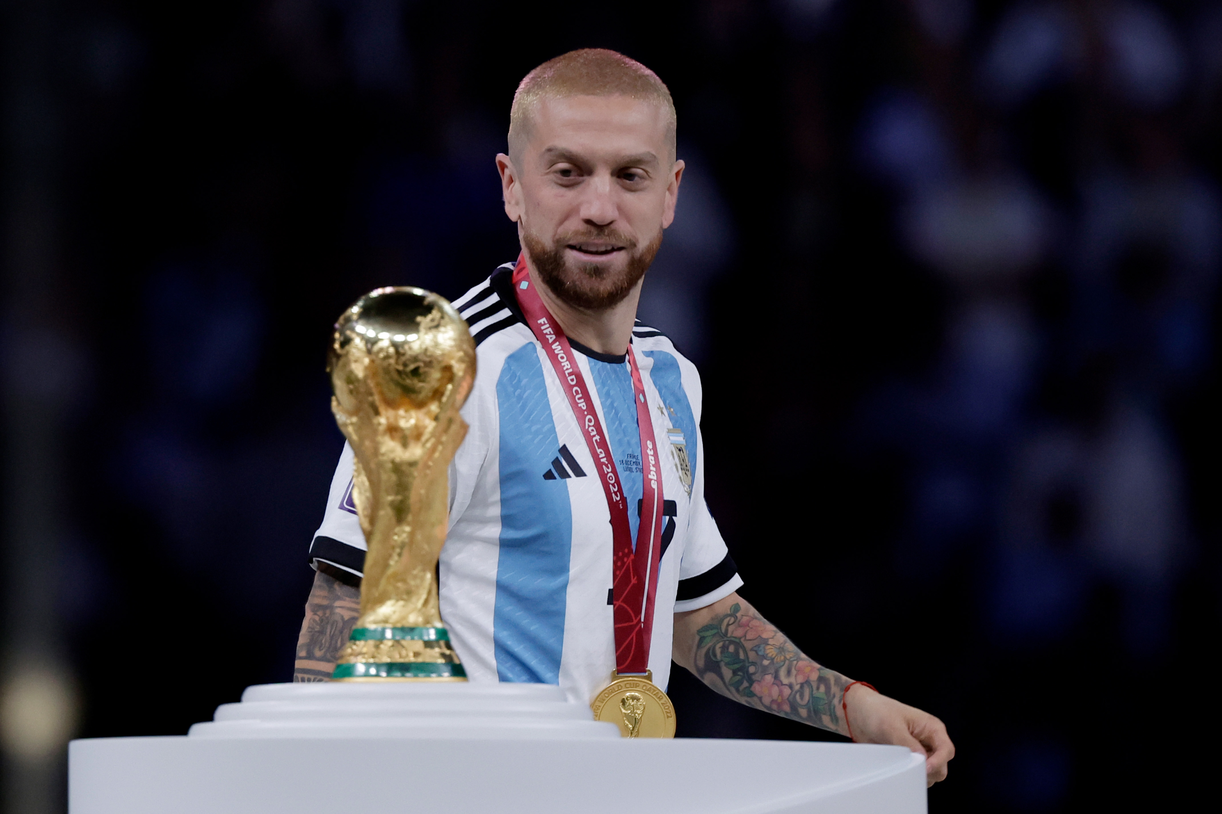 Papu Gómez revela festa argentina com eliminação do Brasil na Copa