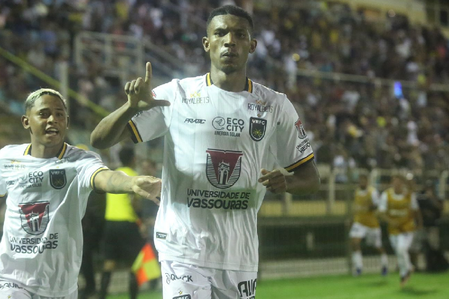 Quem é Lelê, artilheiro do Campeonato Carioca que está na mira do Vasco