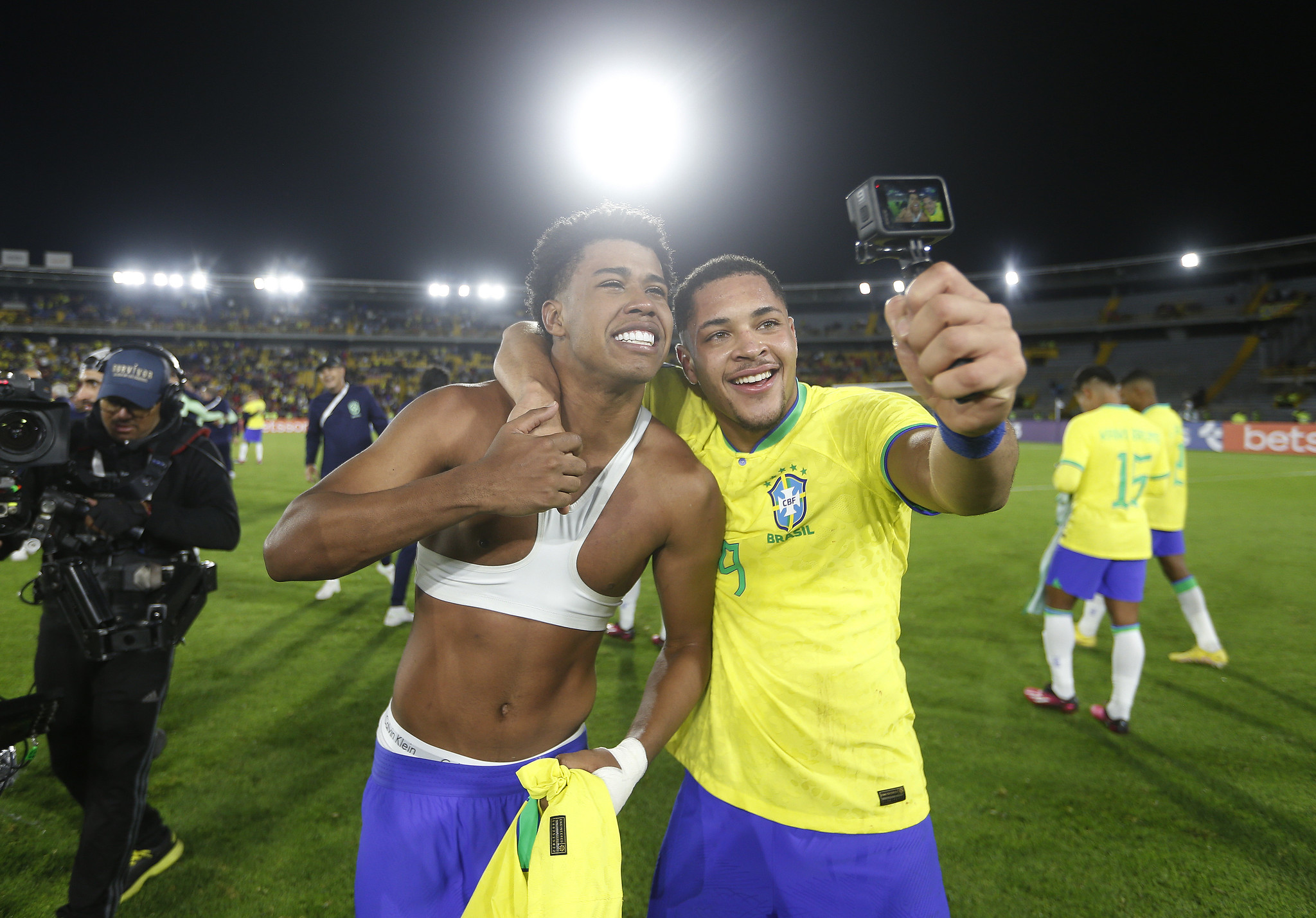 OS 2 GOLS DE ROQUE JÚNIOR PELA SELEÇÃO BRASILEIRA 