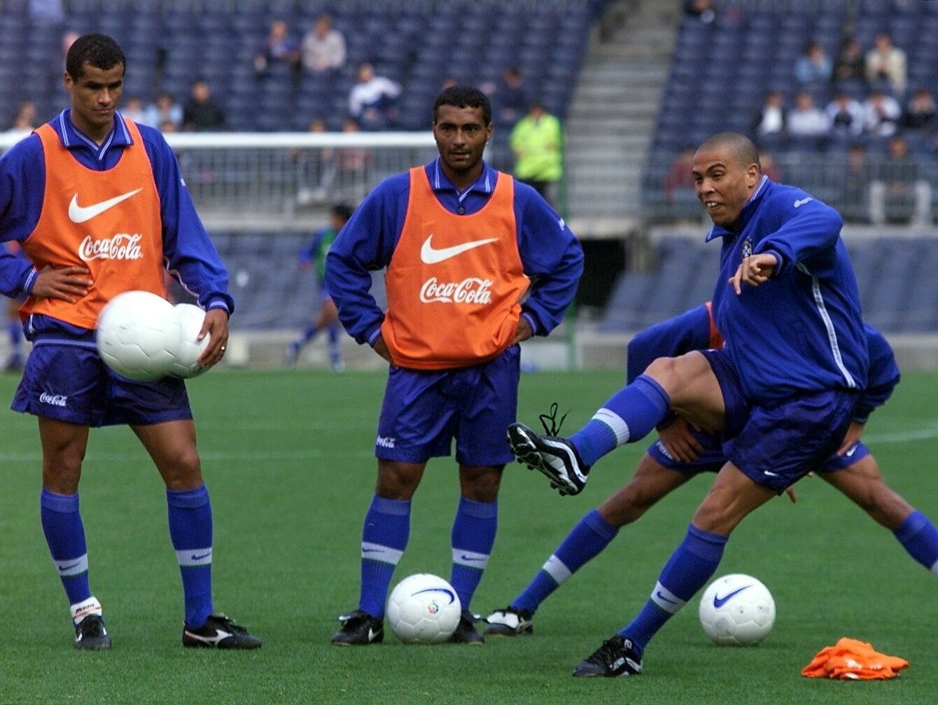 Ronaldo e Romário com Rivaldo