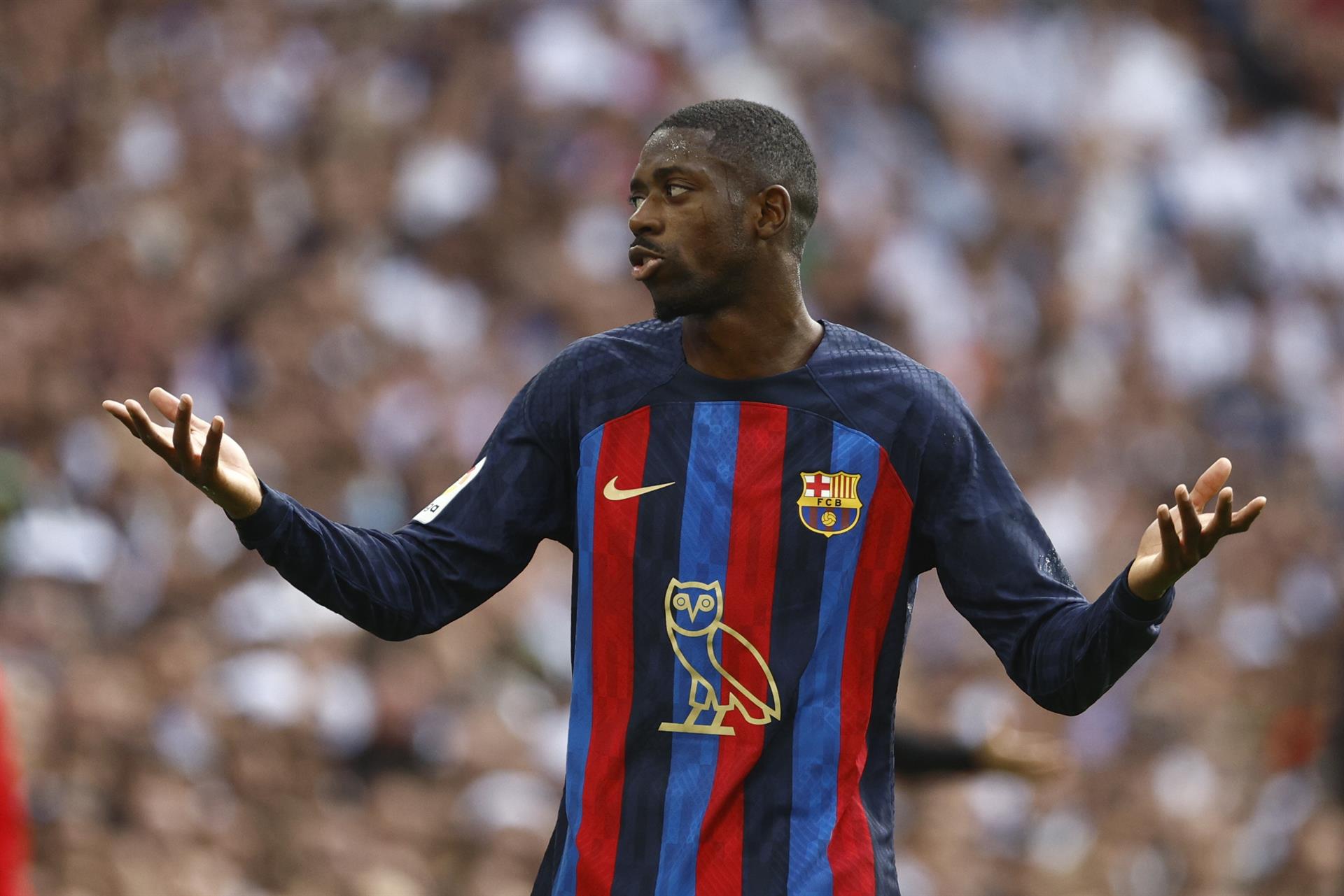 Dembelé com a camisa do Barcelona em colaboração com Drake Dembelé com a camisa do Barcelona em colaboração com Drake